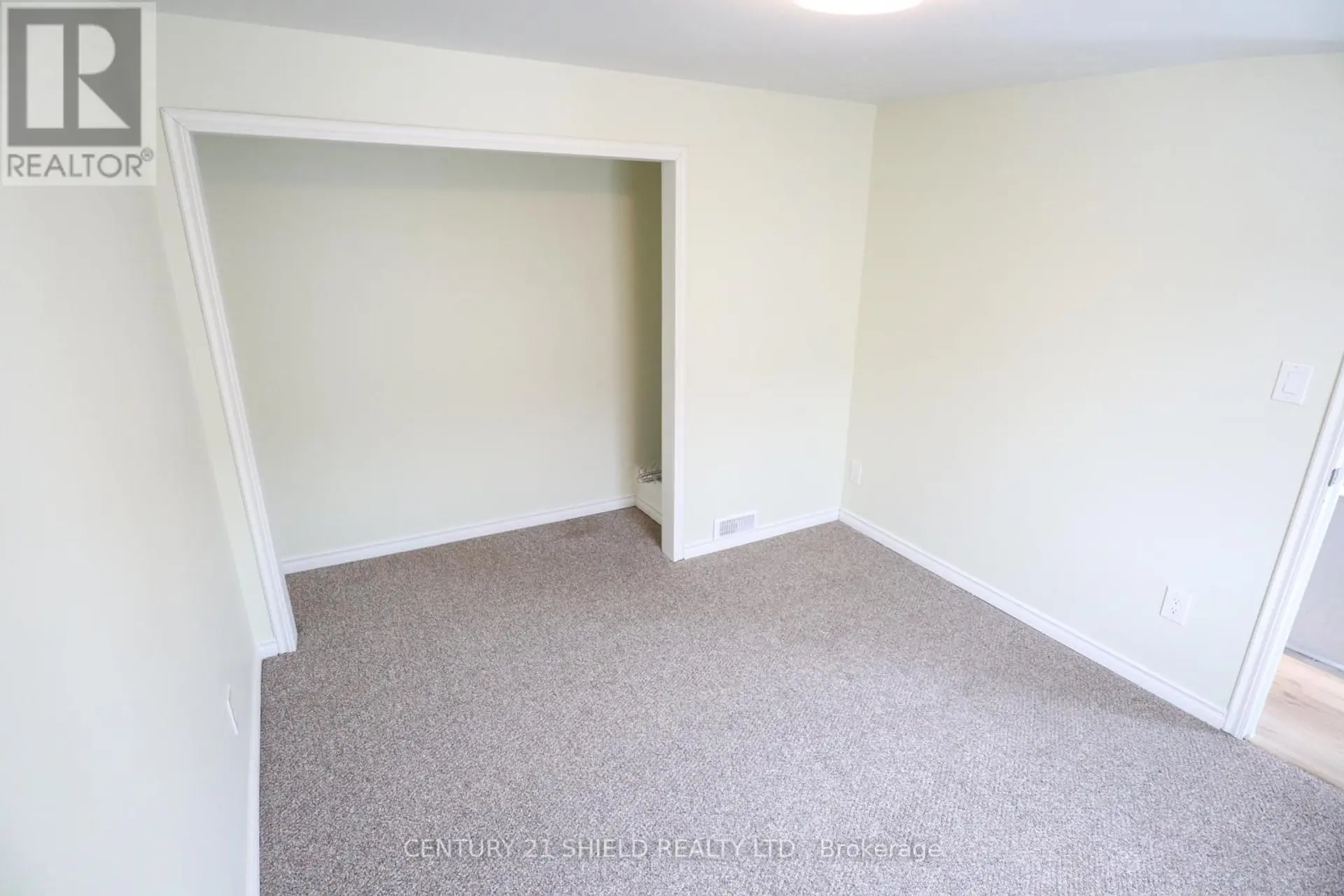 143 CARLETON STREET - Image 12