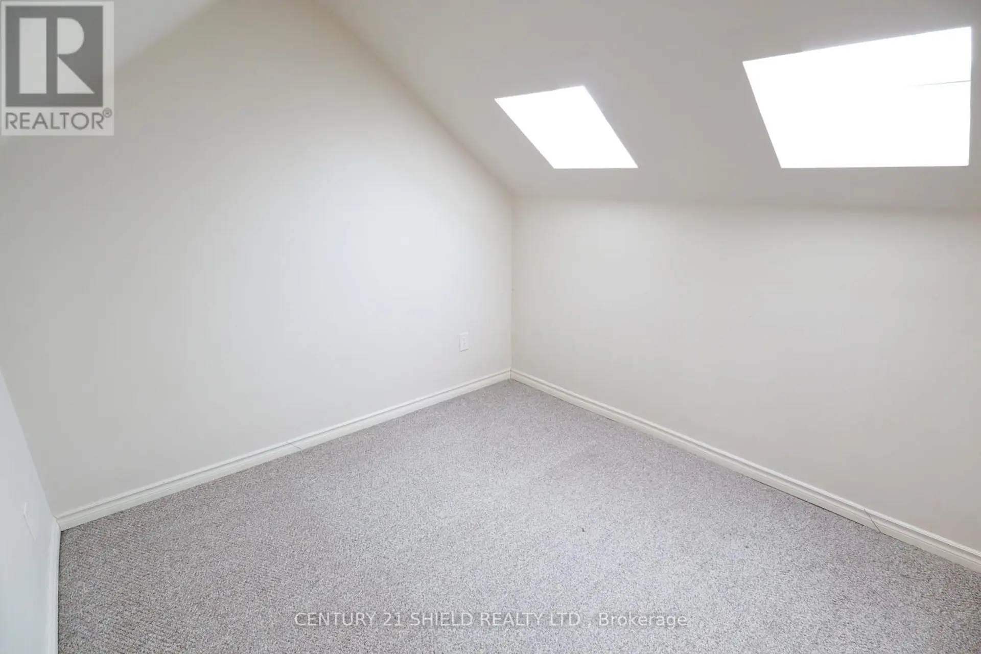 143 CARLETON STREET - Image 11