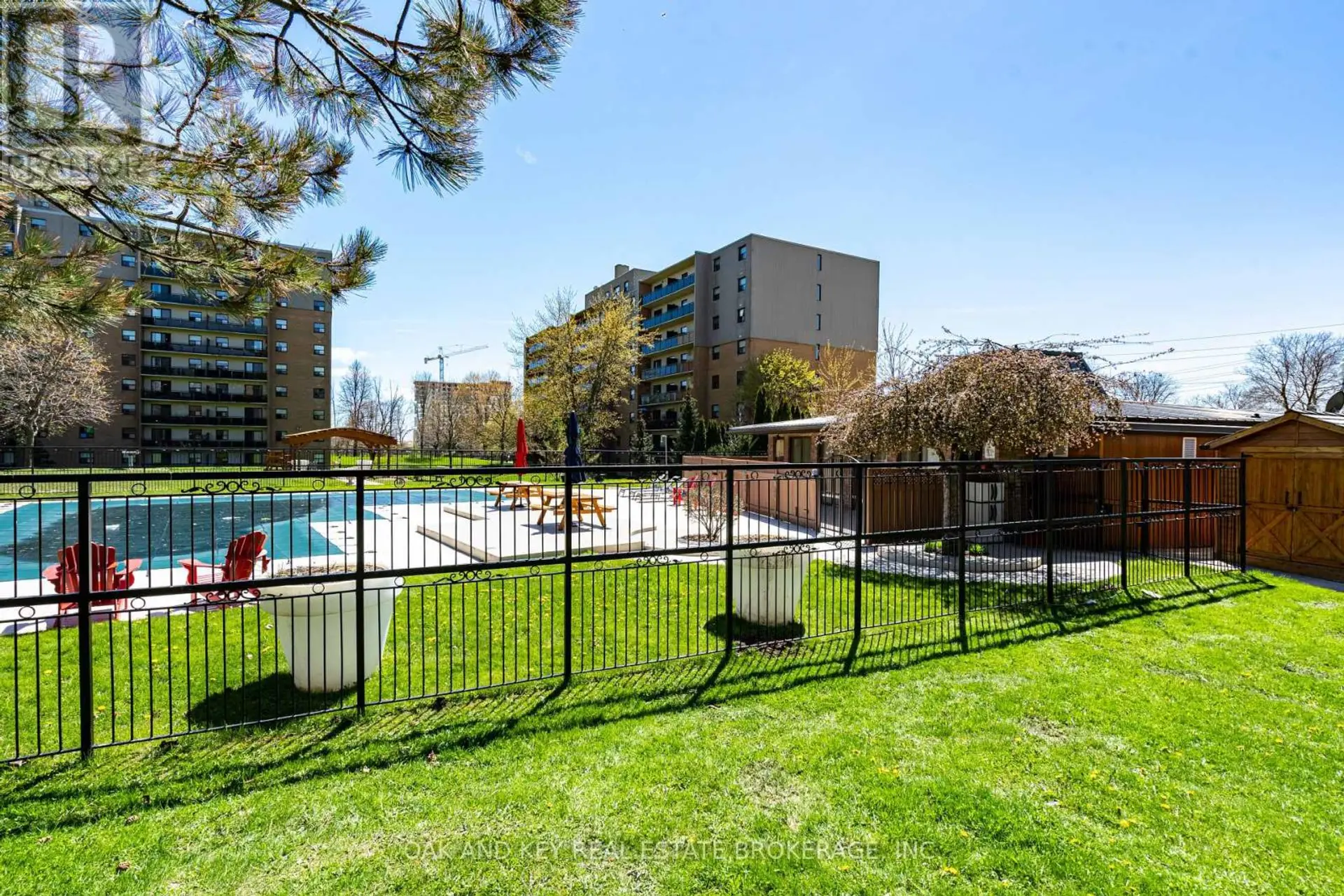 #1007 931 WONDERLAND RD ROAD S - Image 4