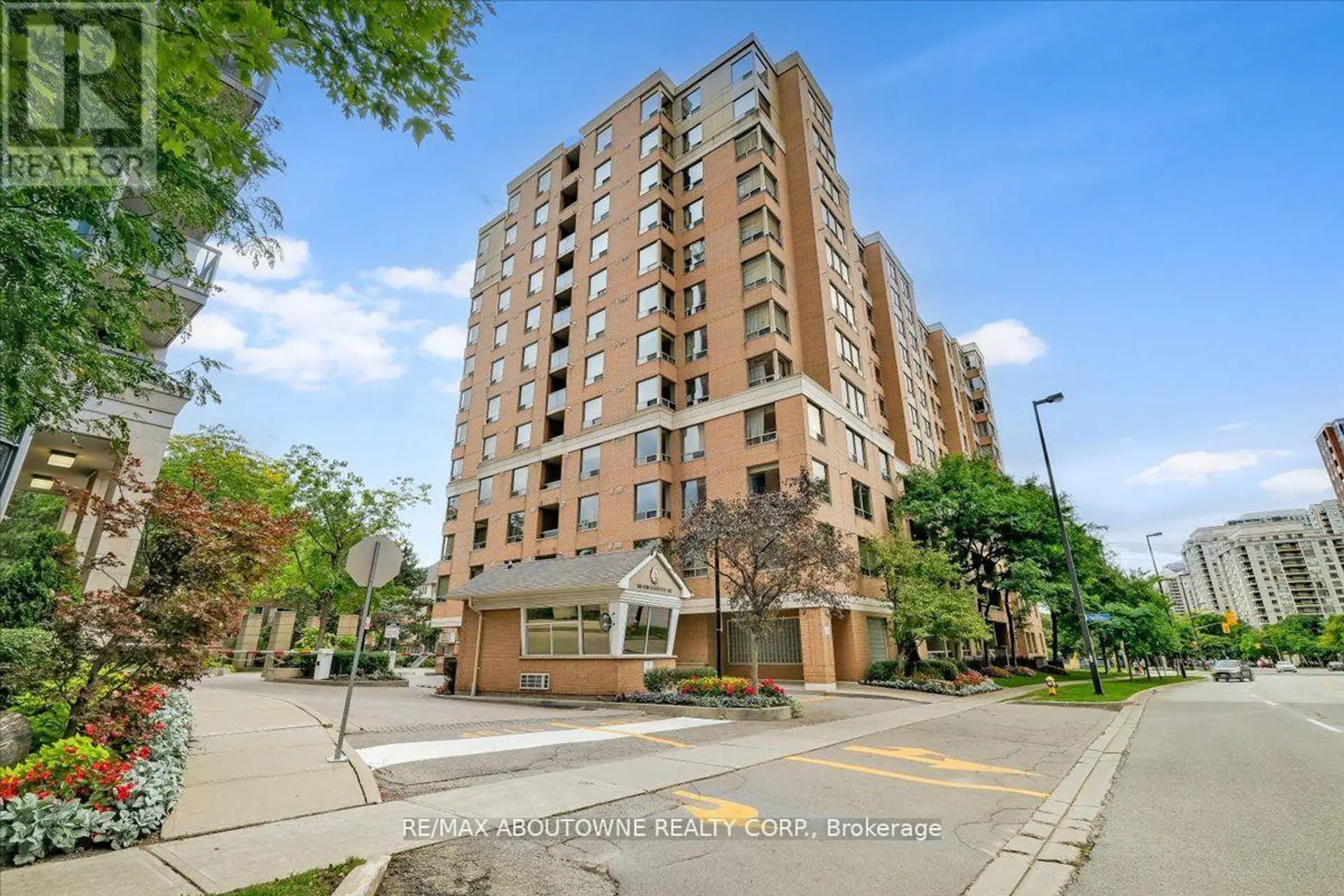 #717 88 GRANDVIEW WAY - Image 1