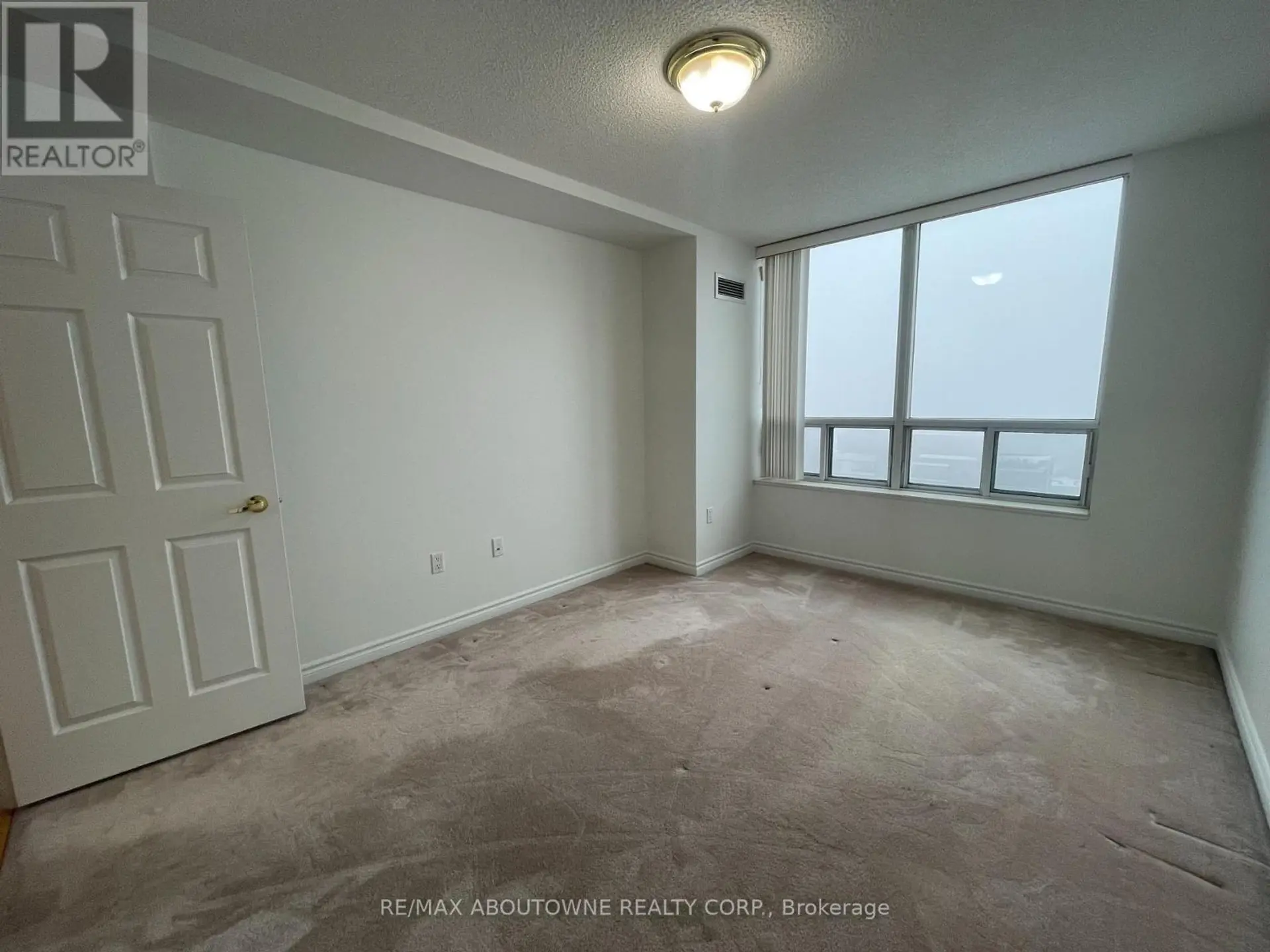 #PH39 125 OMNI DRIVE - Image 11