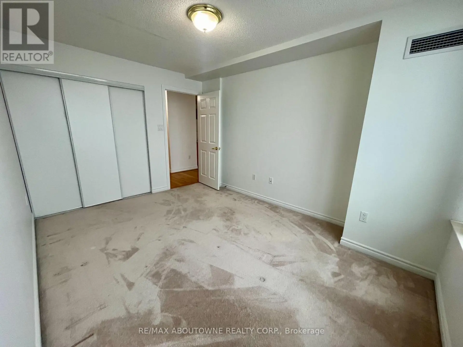 #PH39 125 OMNI DRIVE - Image 12