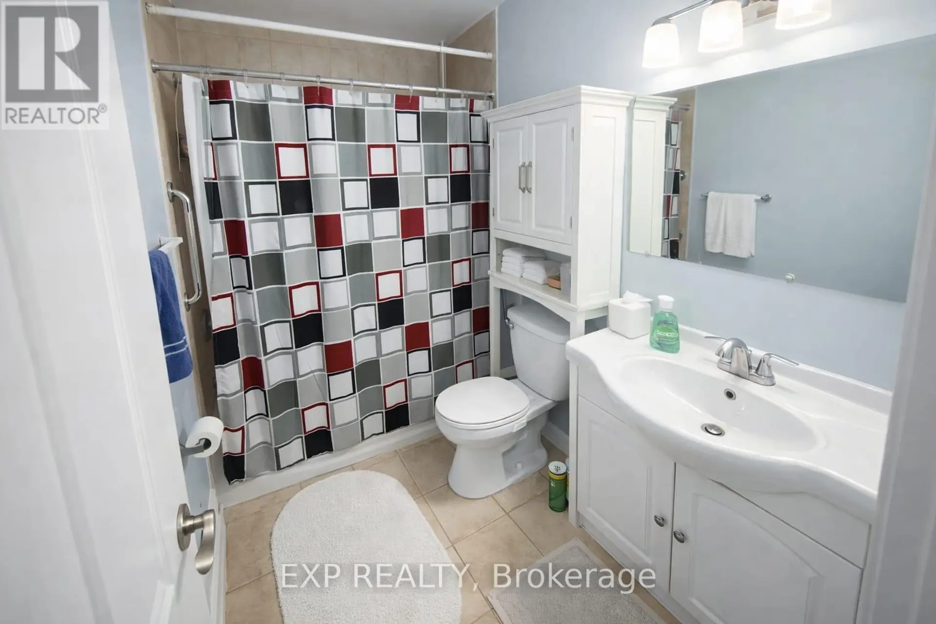 #111 55 GODSTONE ROAD - Image 10