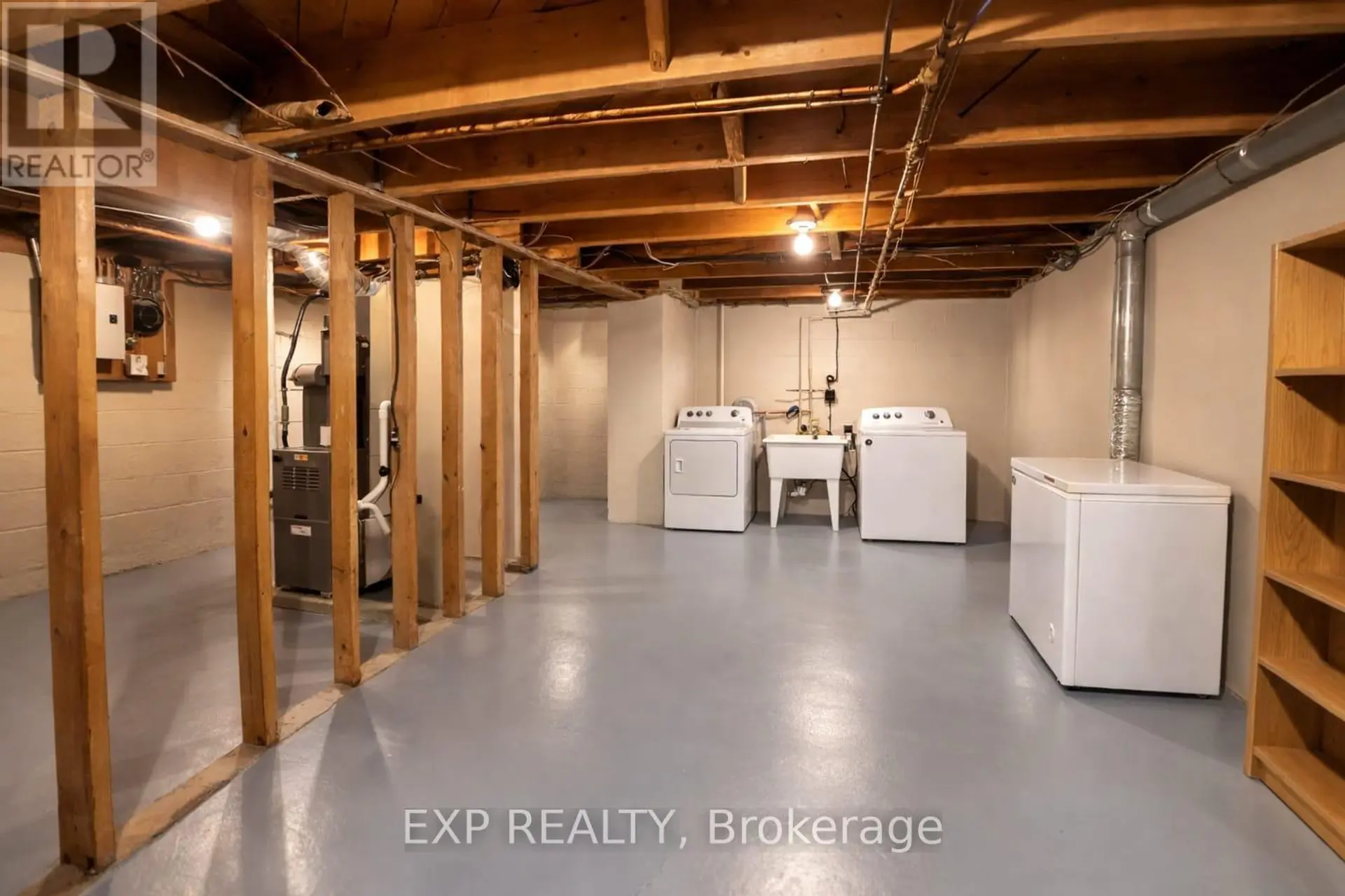 #111 55 GODSTONE ROAD - Image 8