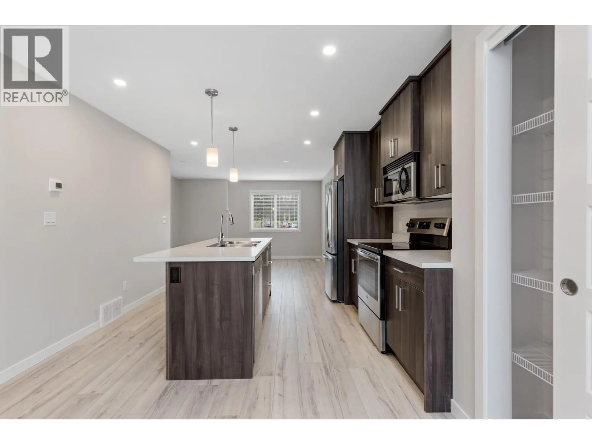 Property at #1 2081 11 AVENUE NE, Salmon Arm, BC