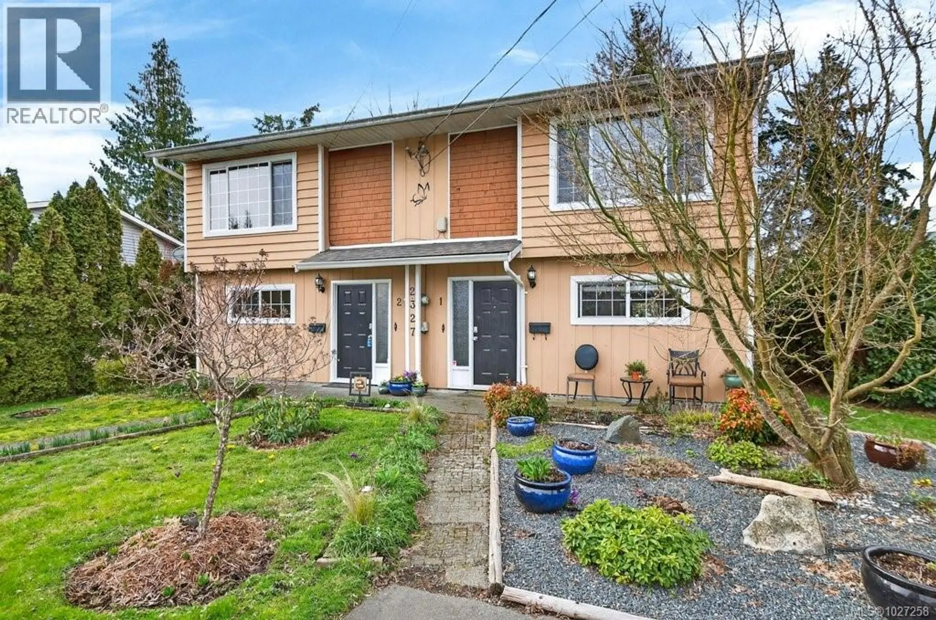 Property at 2327 Willemar Ave, Courtenay, BC