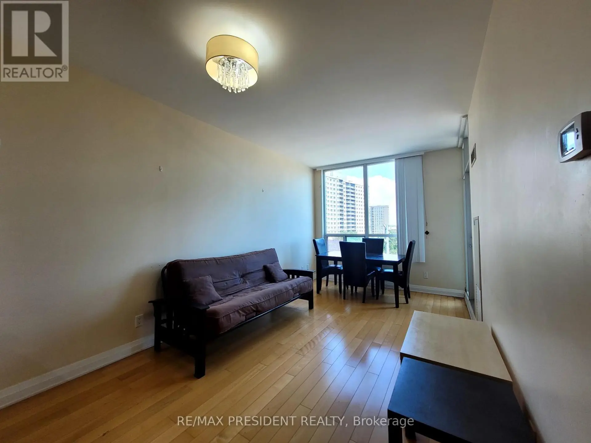 #801 3504 HURONTARIO STREET - Image 10
