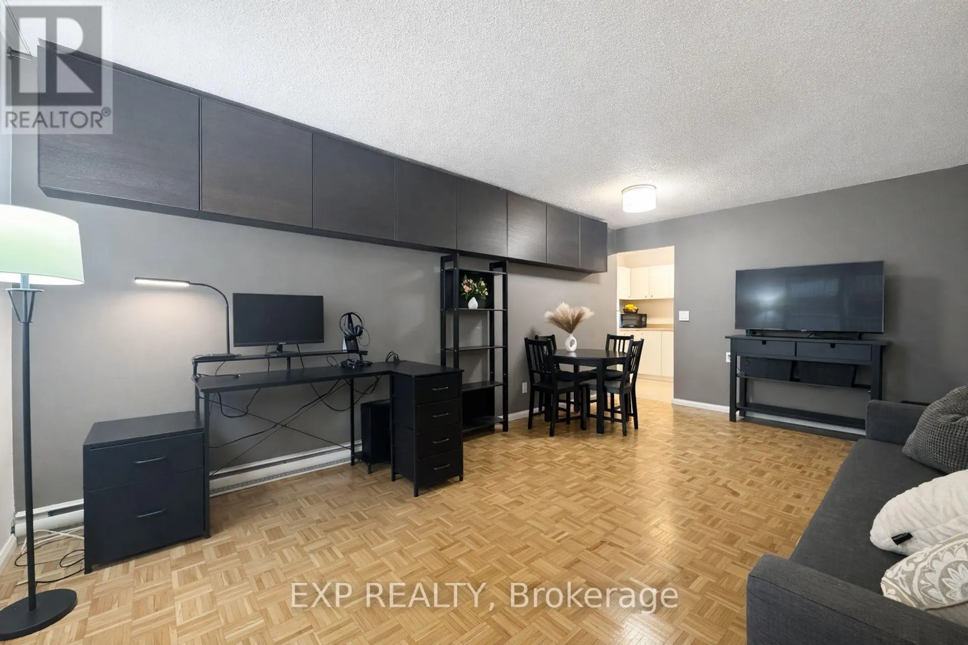 #705 475 LAURIER AVENUE W - Image 5