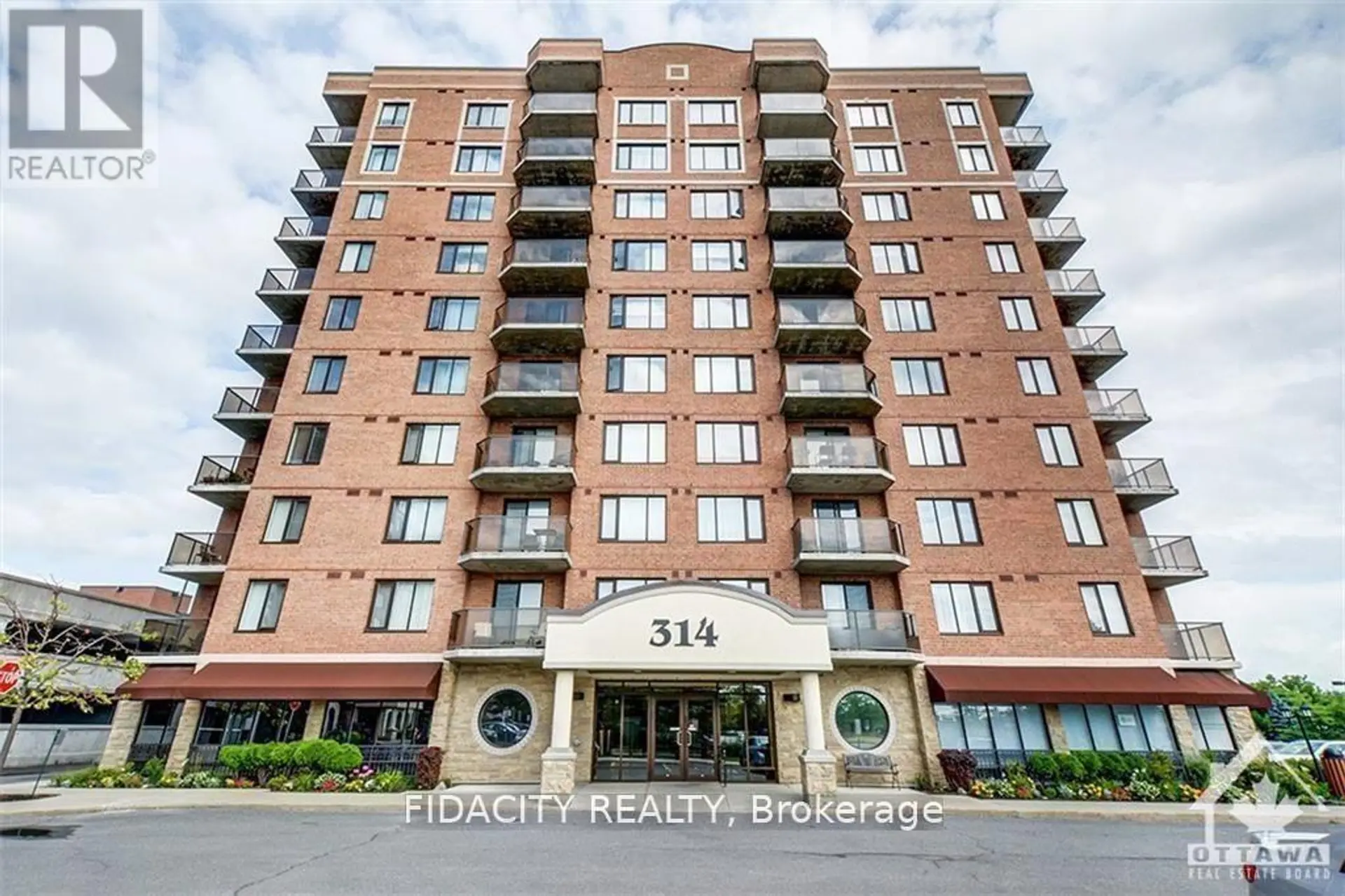 #907 314 CENTRAL PARK DRIVE - Image 1