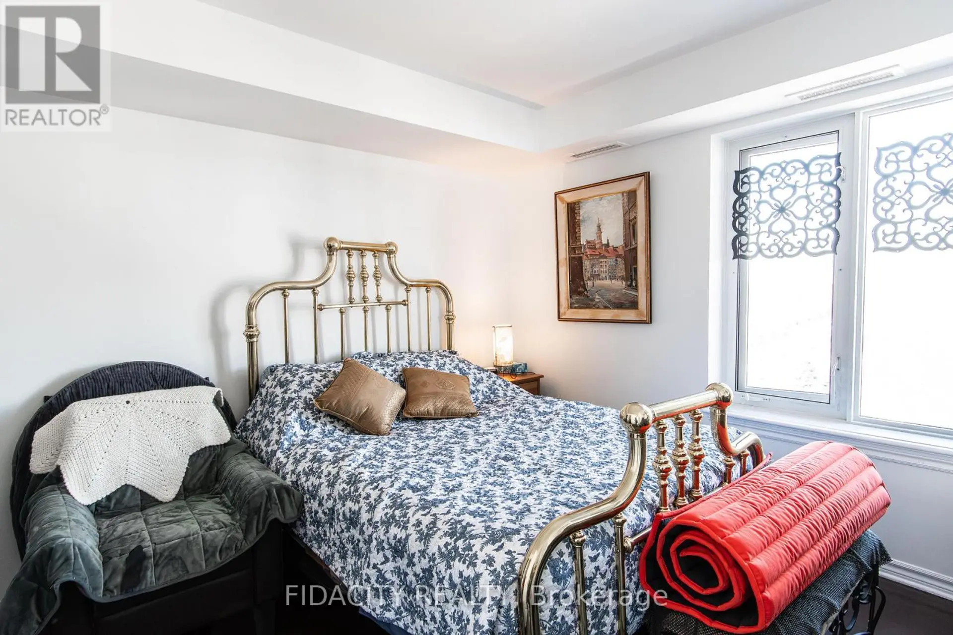 #907 314 CENTRAL PARK DRIVE - Image 8