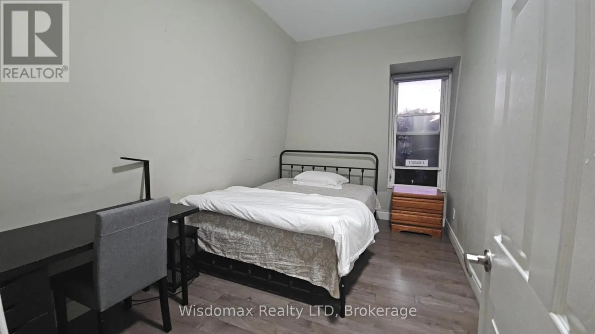 4466 FOURTH AVENUE - Image 15