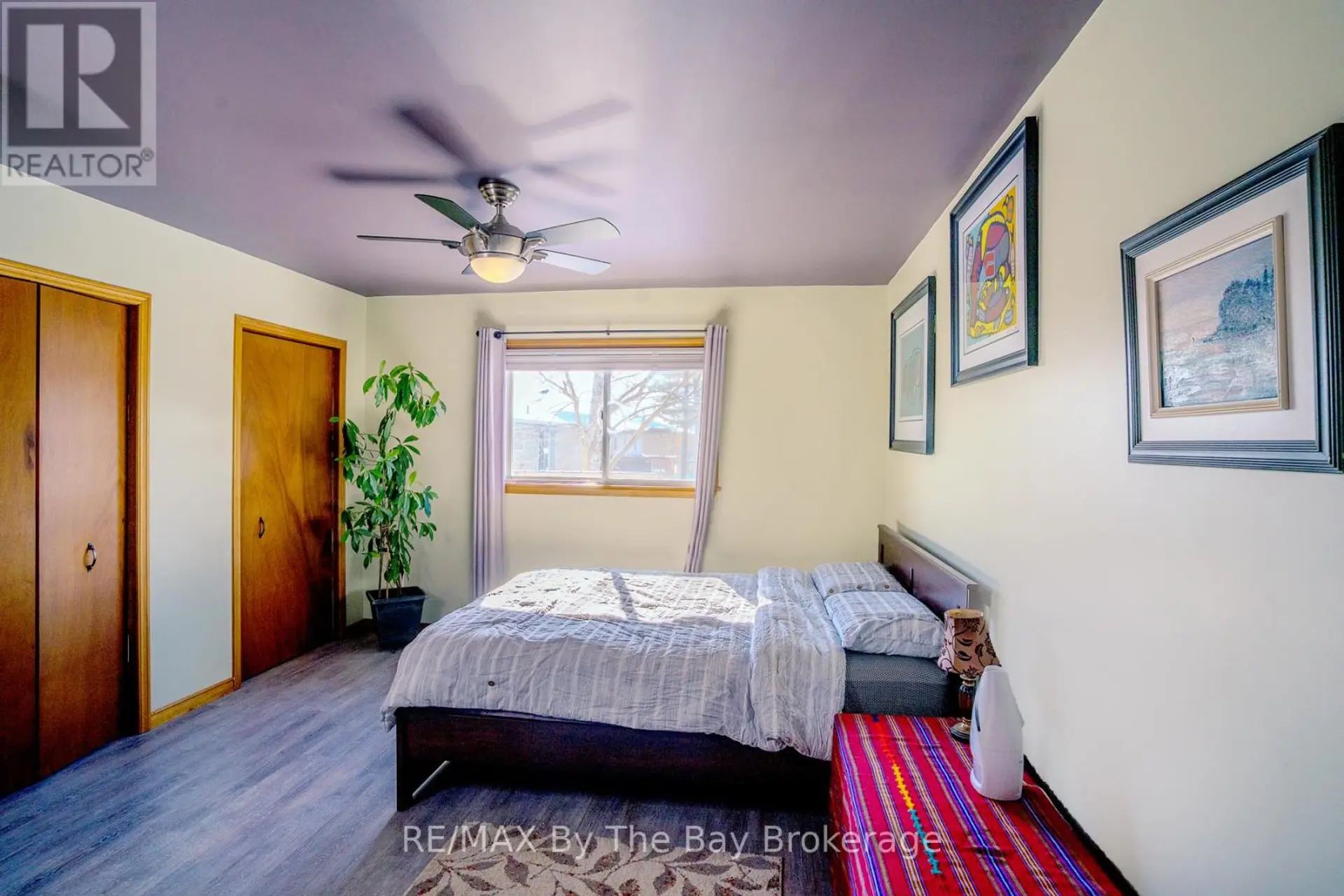 247 SIMCOE STREET - Image 11