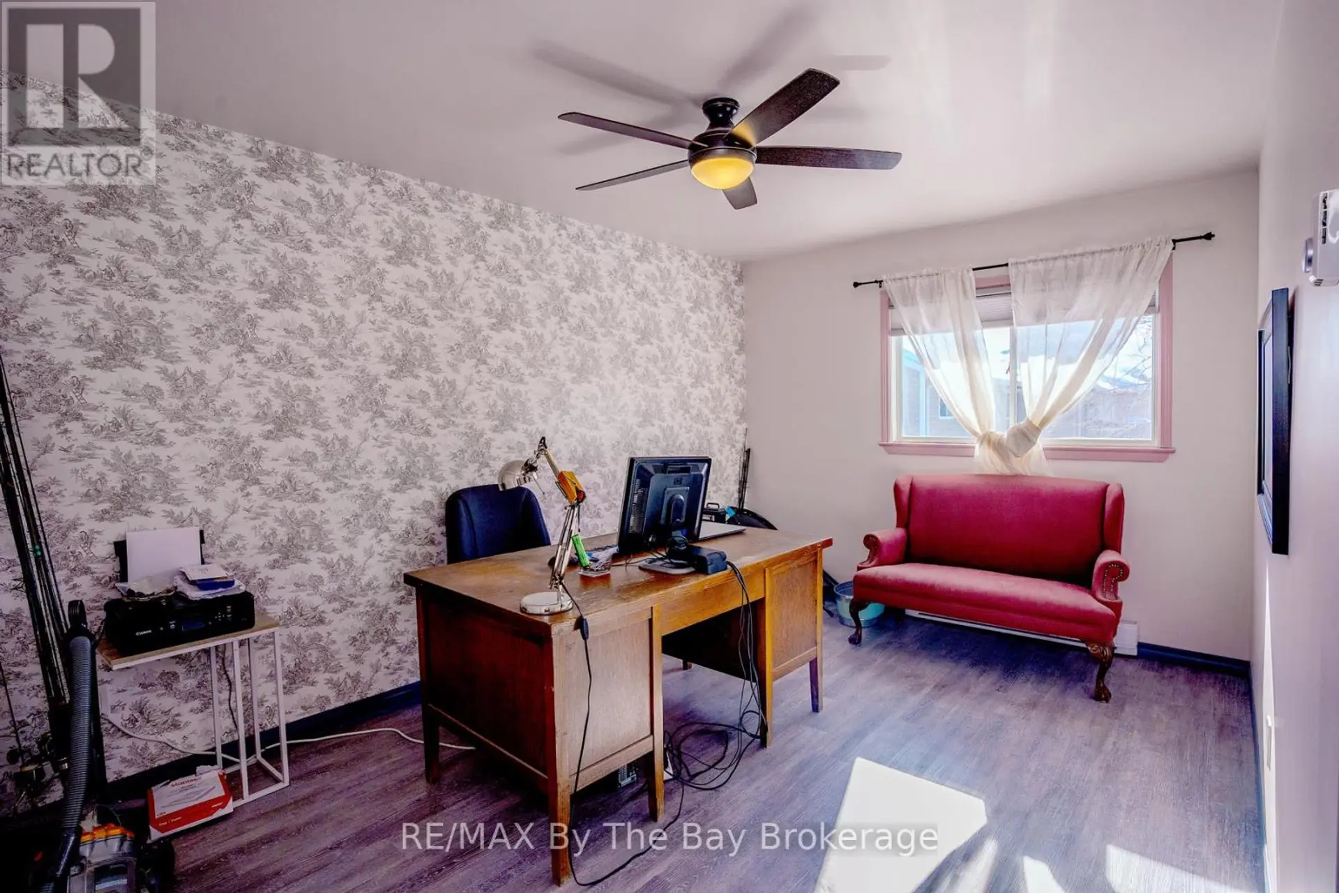 247 SIMCOE STREET - Image 12