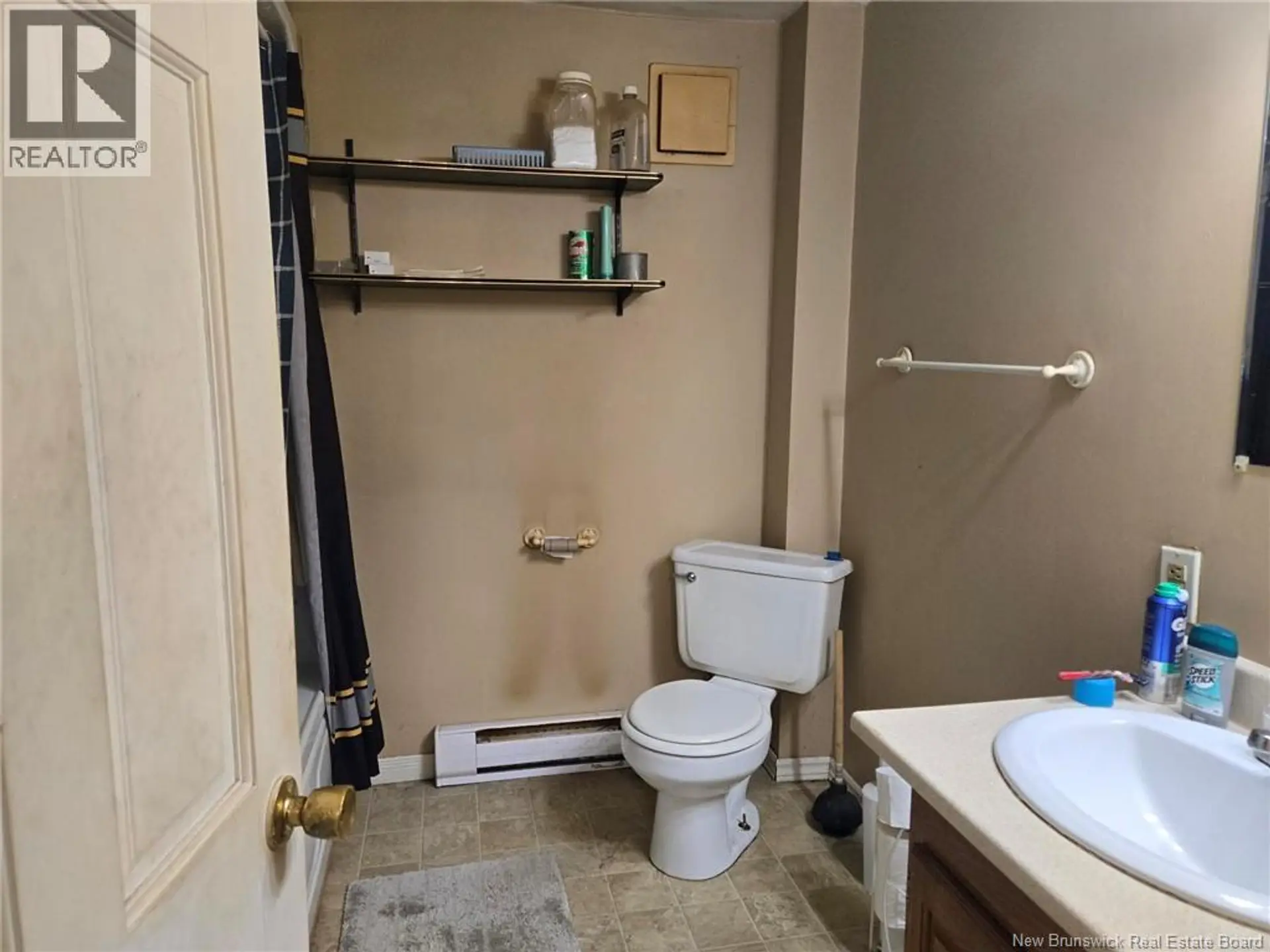 20 WAYNE AVENUE - Image 6