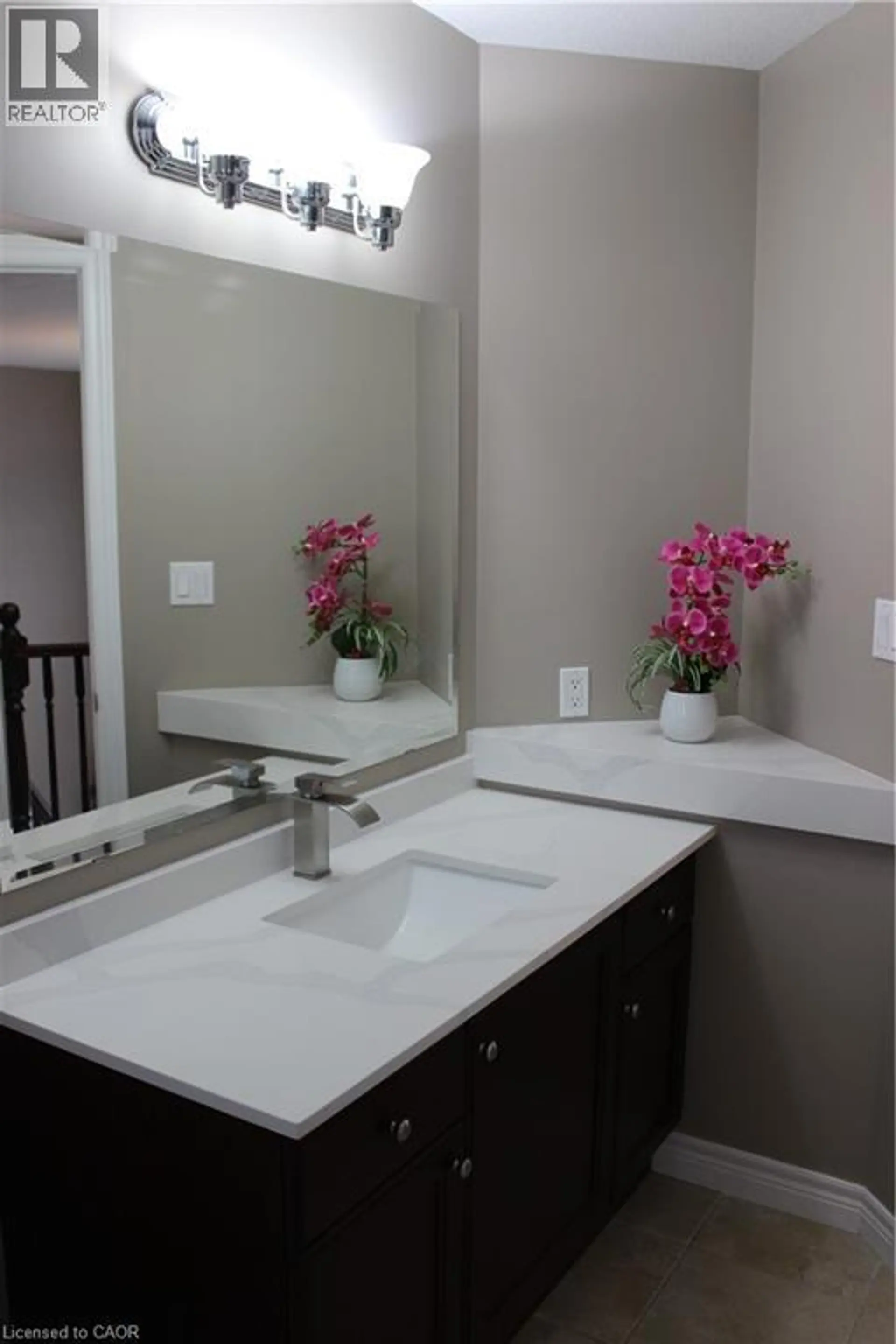 561 THOMAS SLEE DRIVE - Image 5
