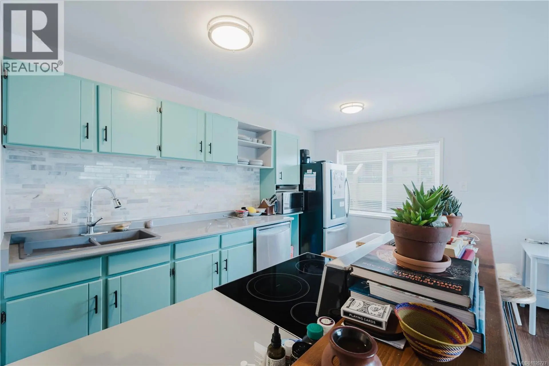 Property at #201 1235 JOHNSON ST, Victoria, BC