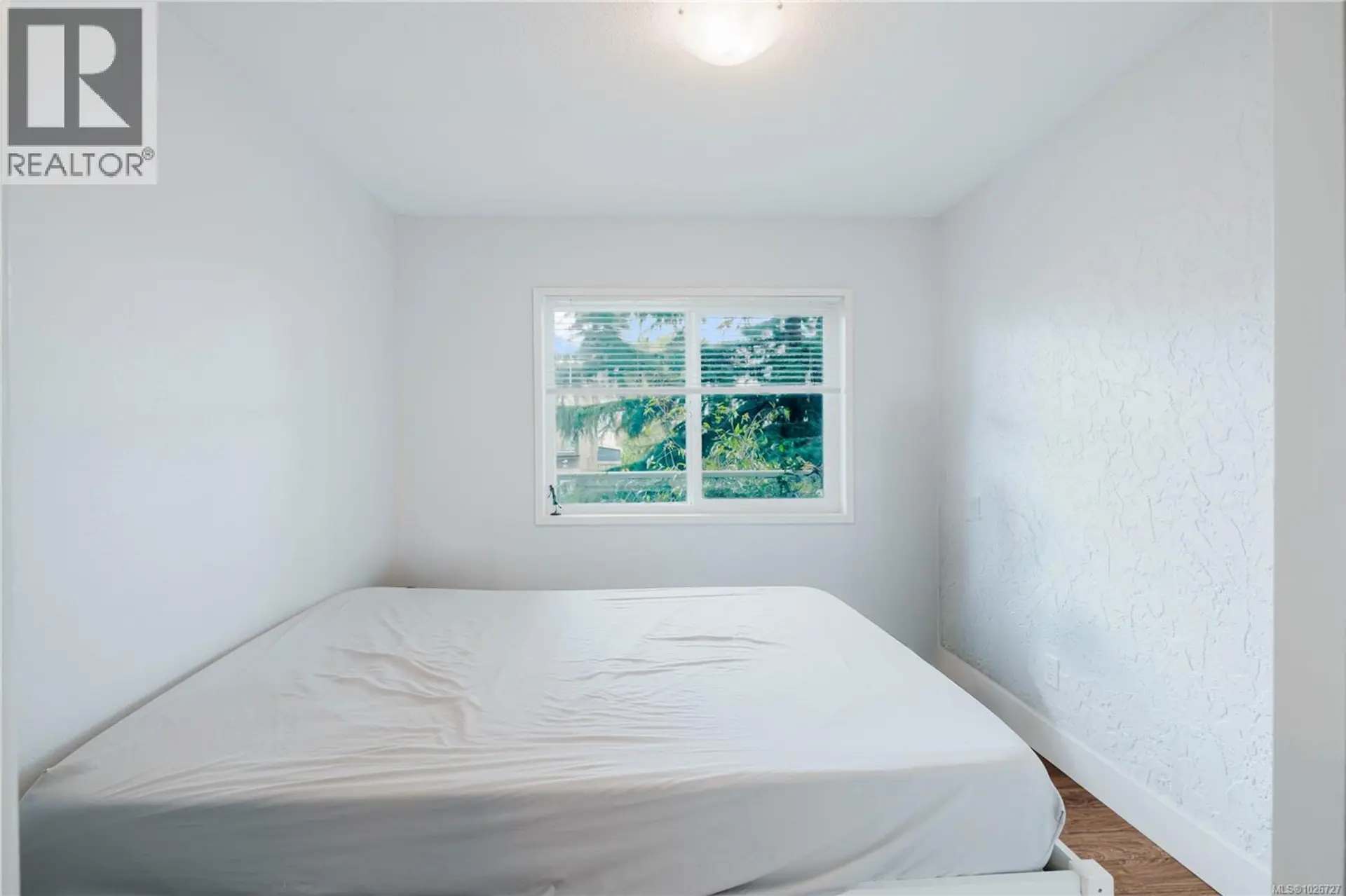 Property at #201 1235 JOHNSON ST, Victoria, BC