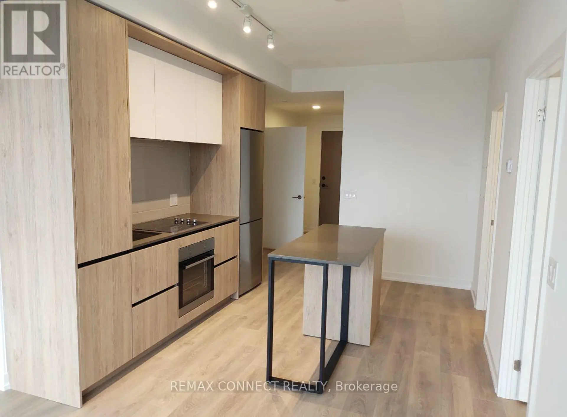 #2301 225 SUMACH STREET - Image 2