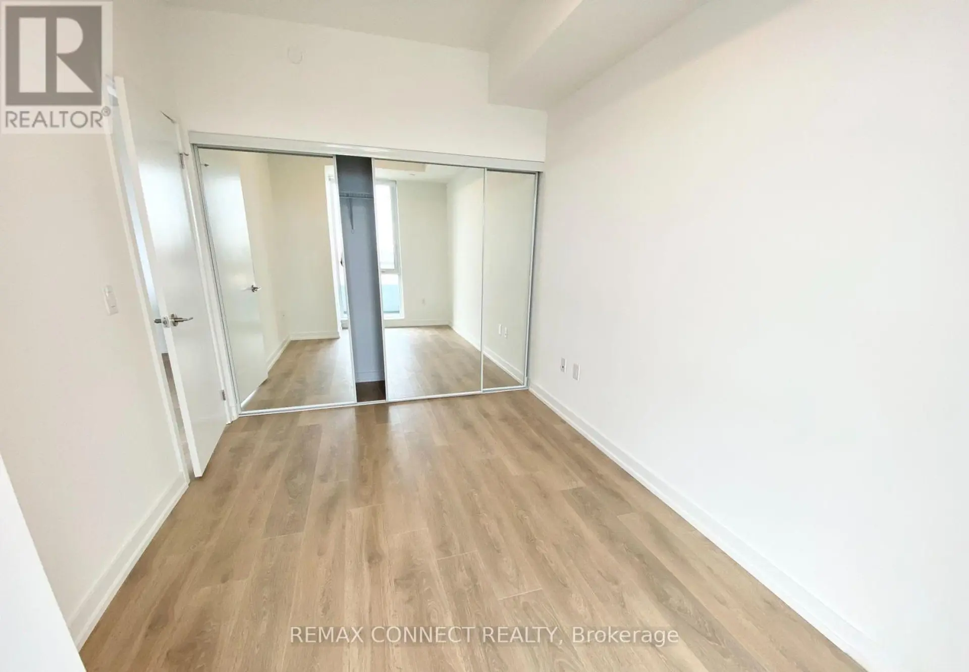 #2301 225 SUMACH STREET - Image 6