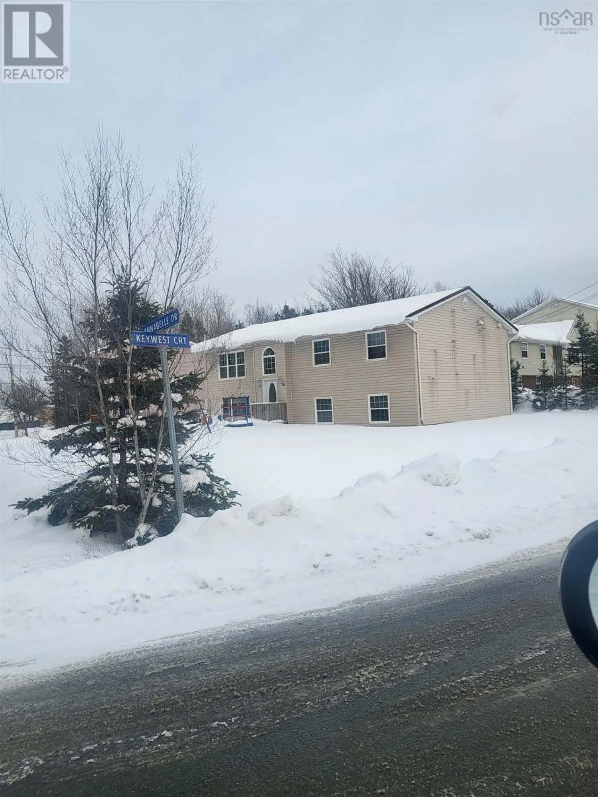25 ANNABELLE DRIVE - Image 3