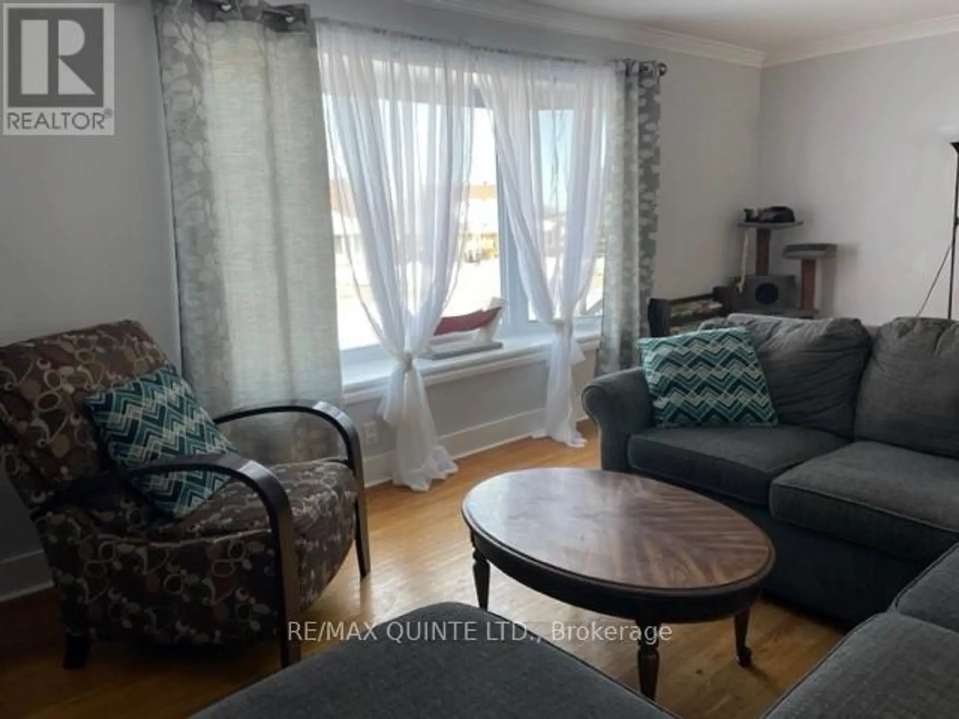 42 FOURTH AVENUE - Image 2