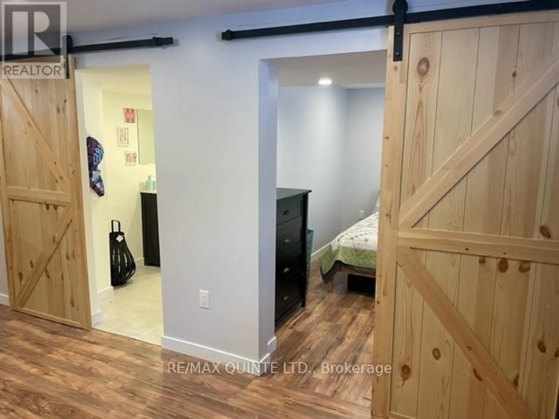 42 FOURTH AVENUE - Image 6