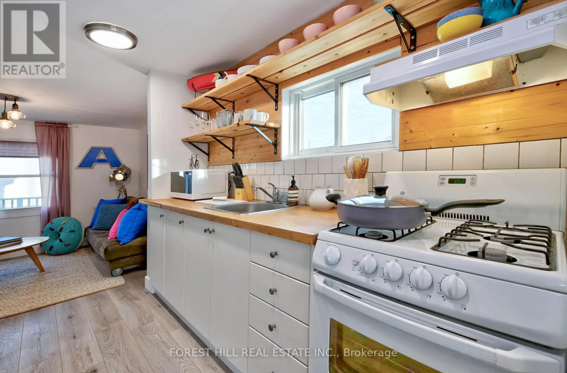 325 WESTMORELAND AVENUE N - Image 11