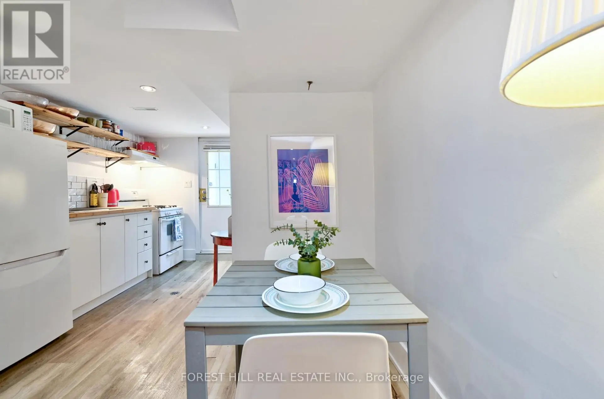 325 WESTMORELAND AVENUE N - Image 18