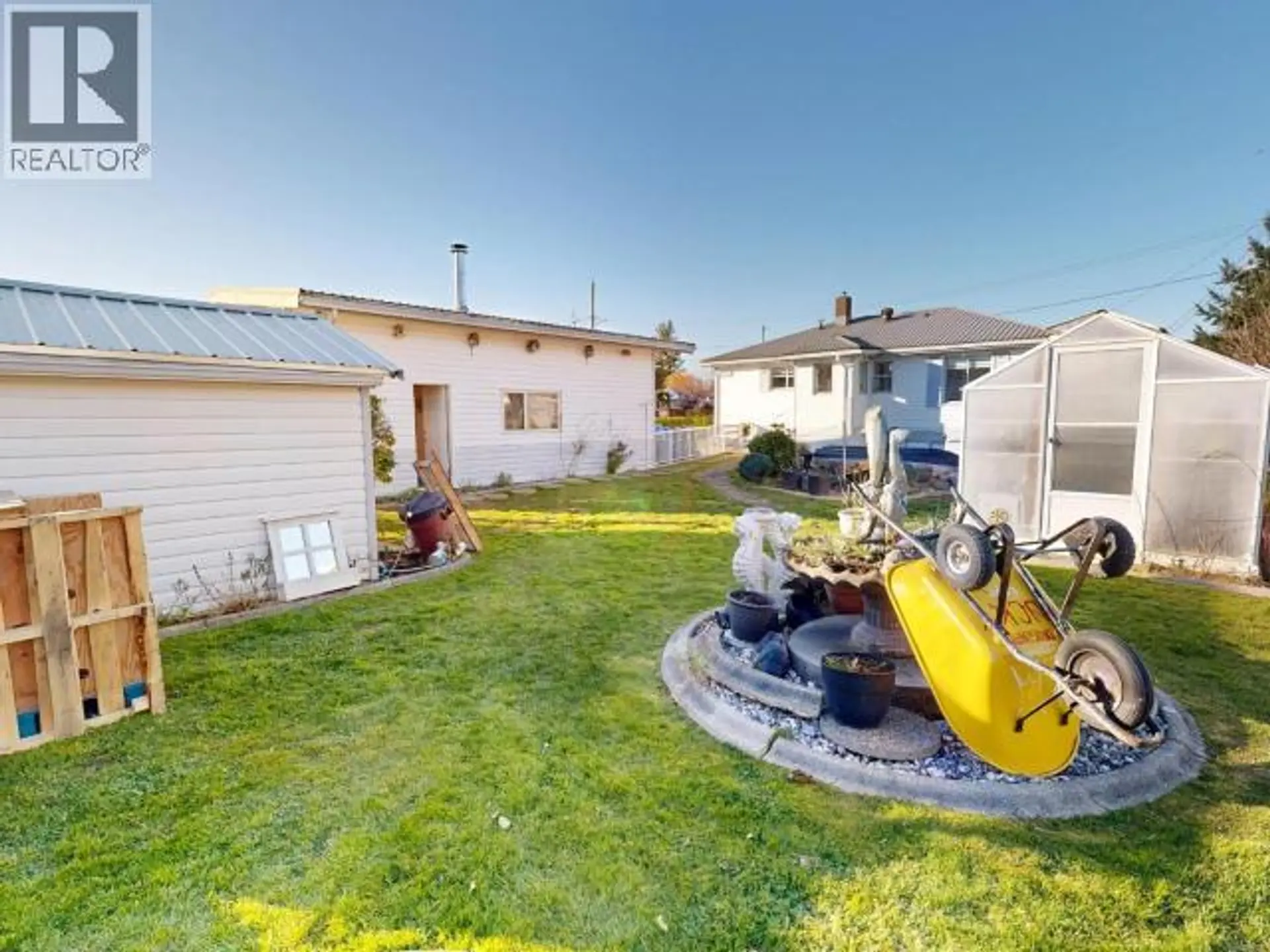 Property at 6978 BUTEDALE STREET, Powell River, BC