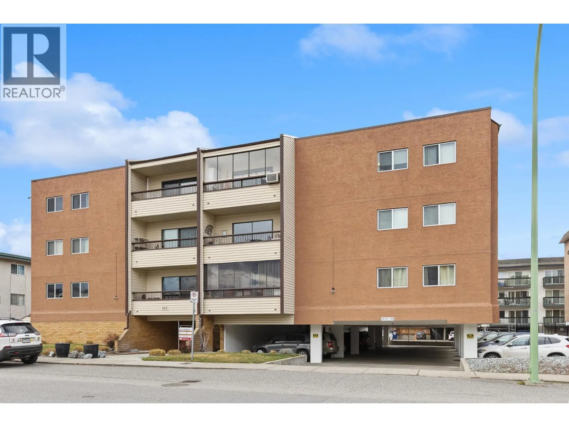 Property at #406 555 Rowcliffe Avenue, Kelowna, BC