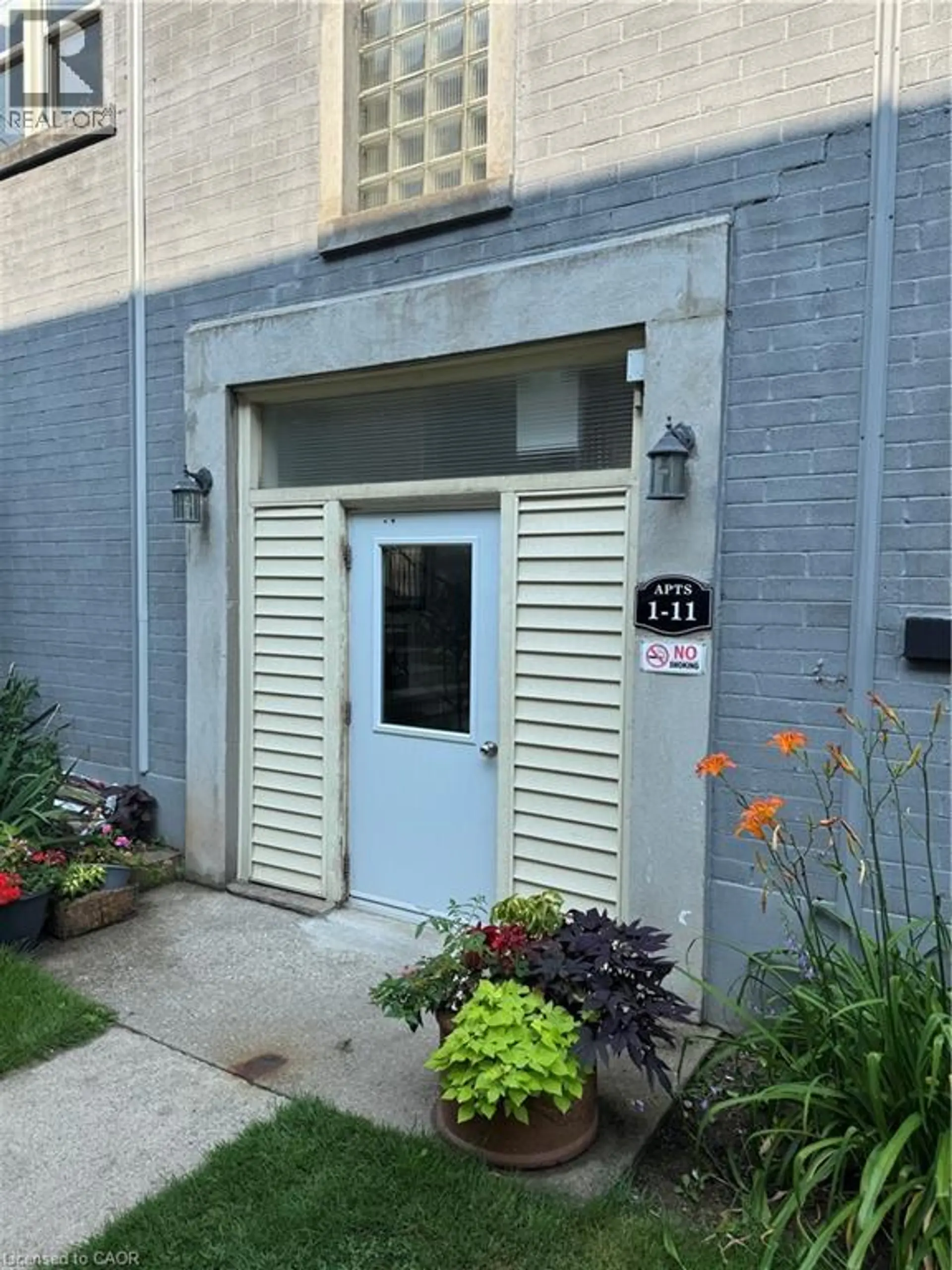#11 1755 KING STREET - Image 2