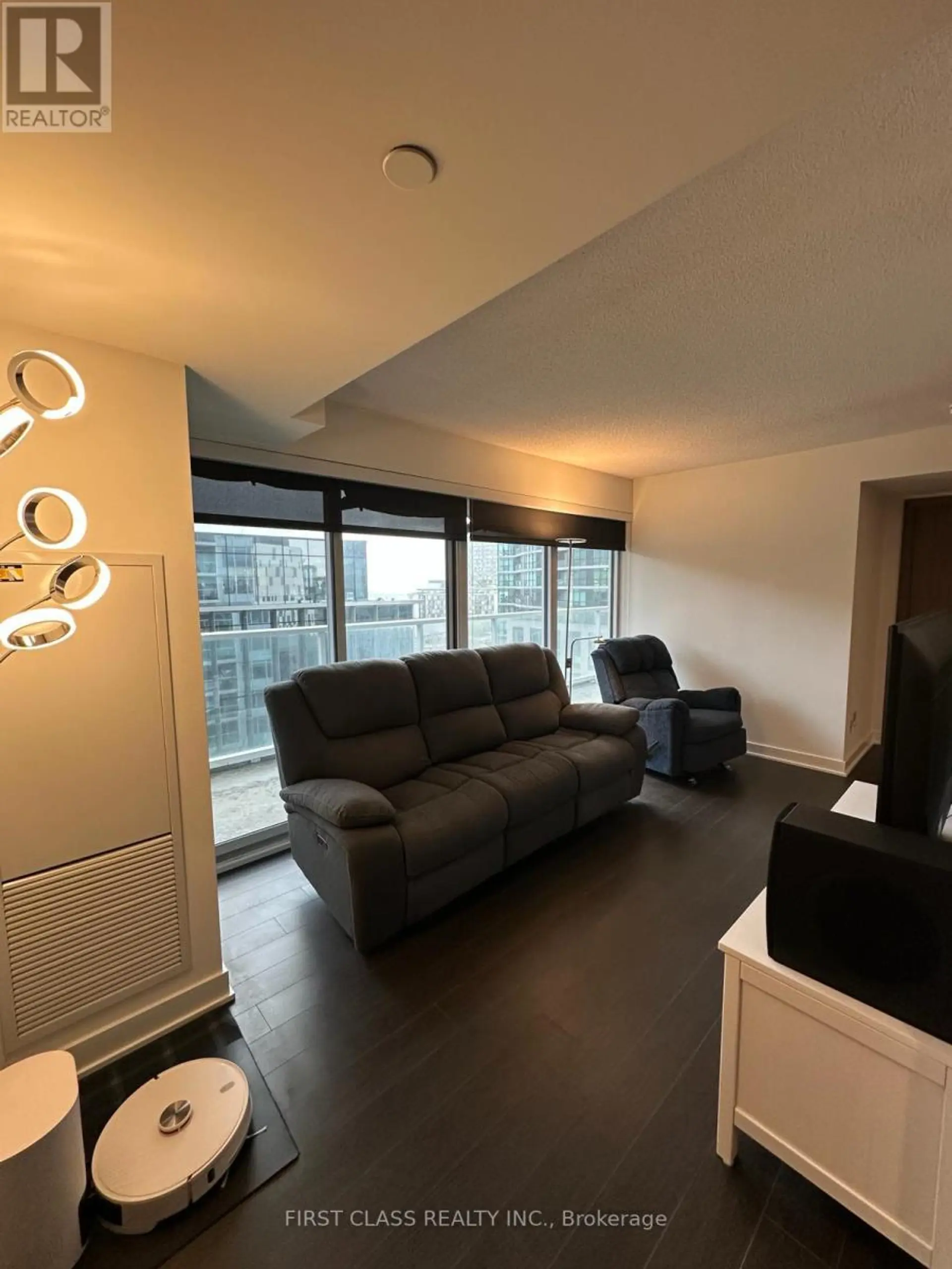 #1111 19 BATHURST STREET - Image 6