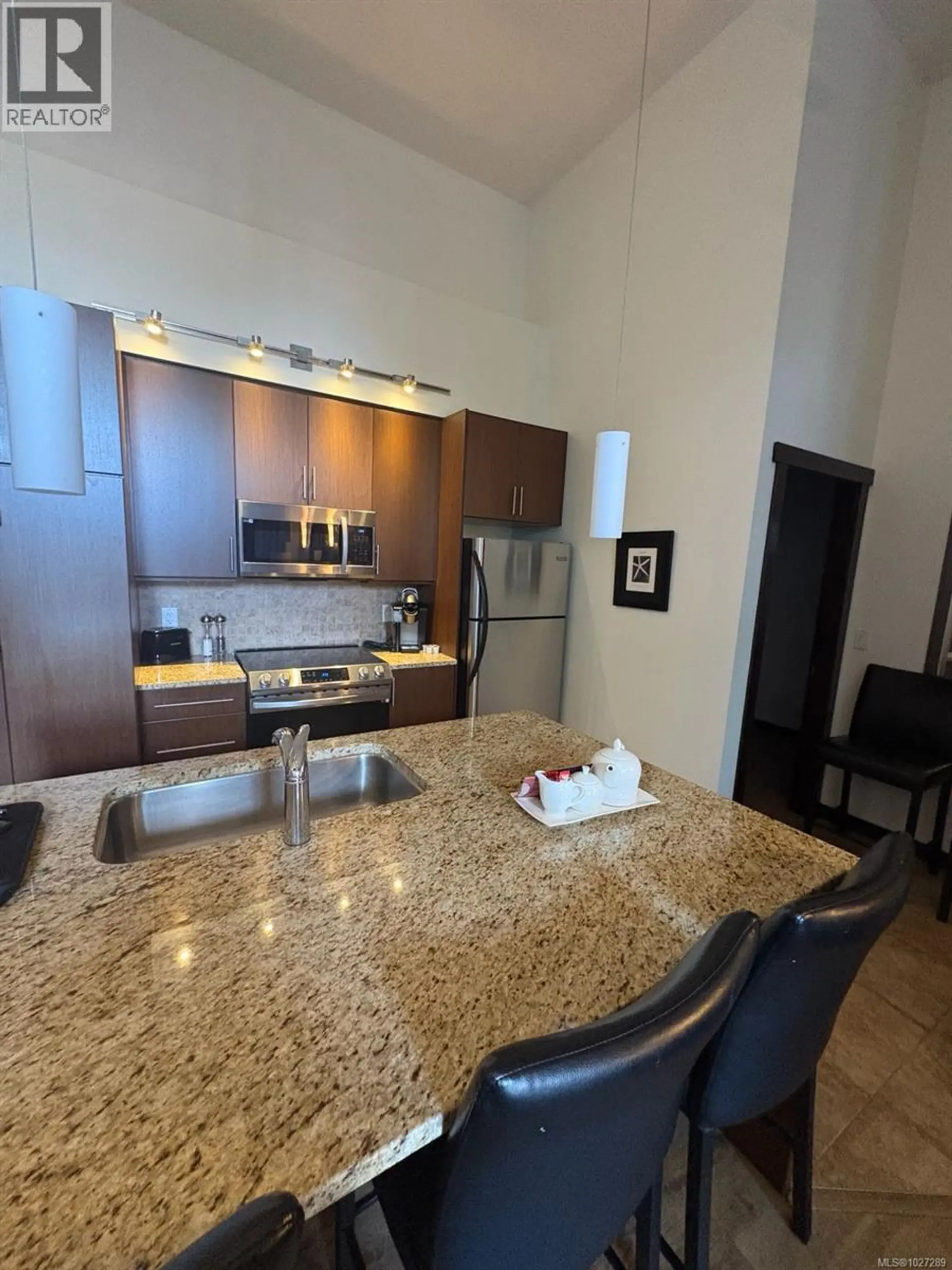 Property at #111 1175 RESORT DR, Parksville, BC