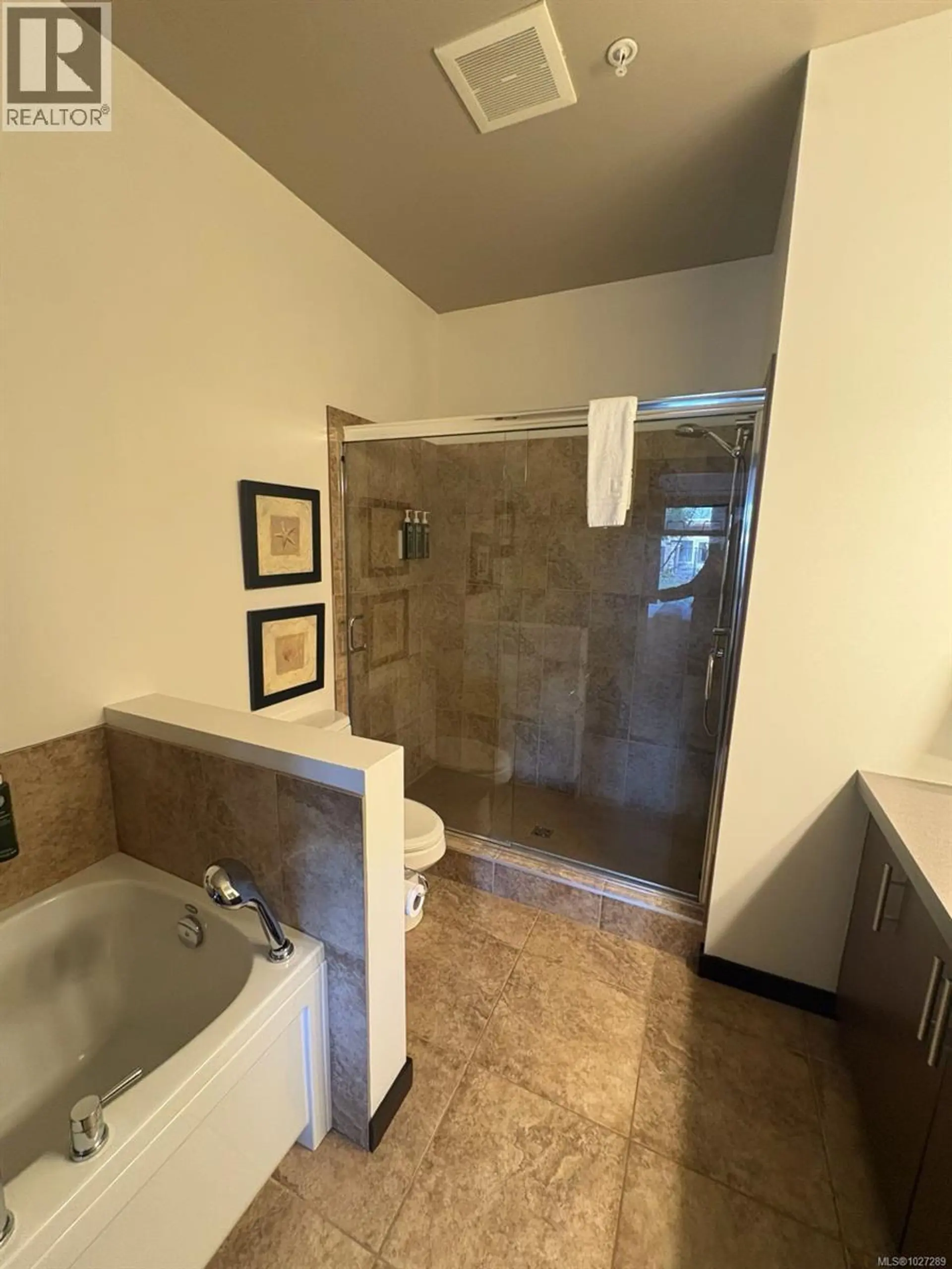 Property at #111 1175 RESORT DR, Parksville, BC