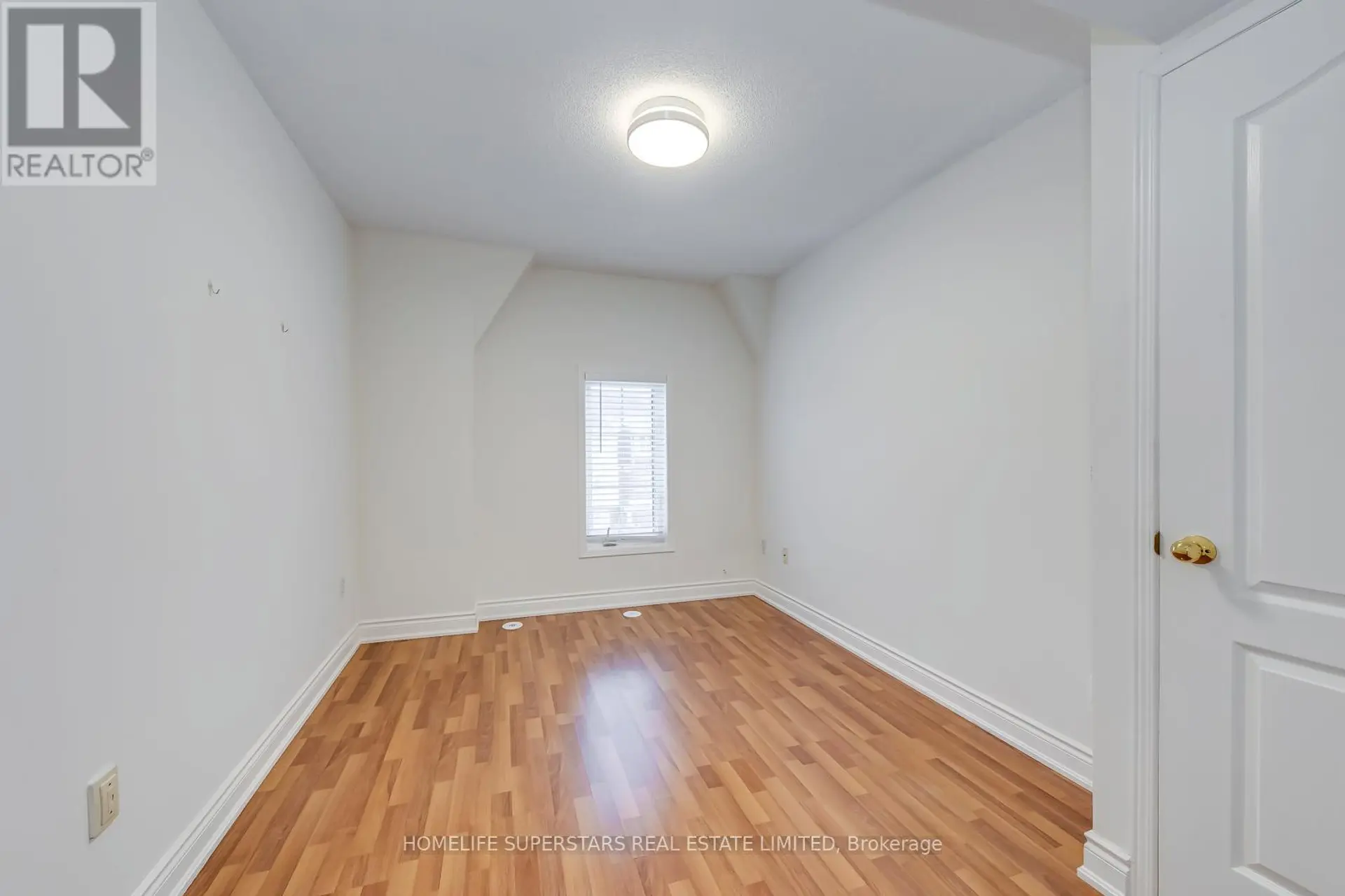 #11 605 SHORELINE DRIVE - Image 11