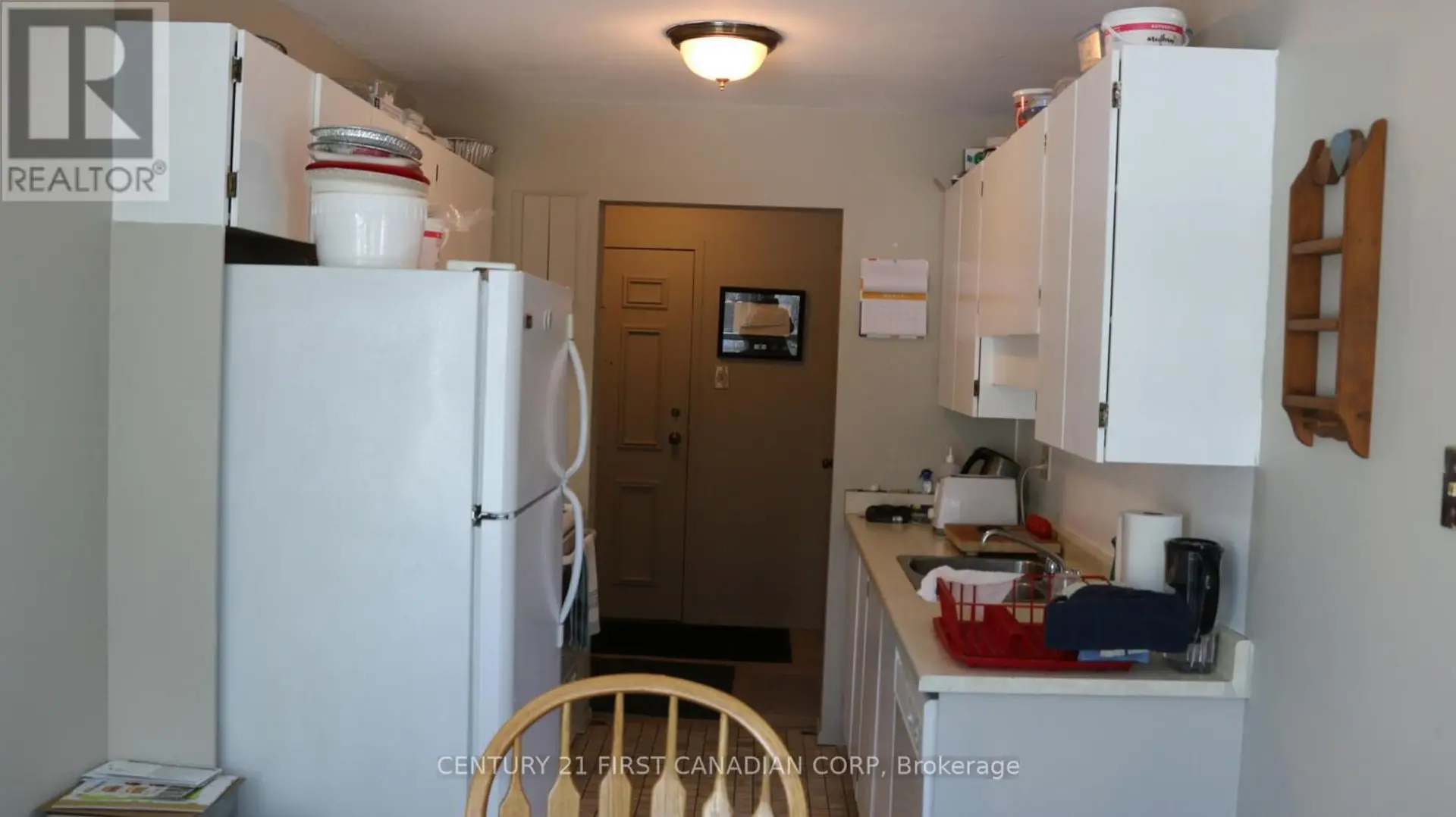 #207 600 GRENFELL DRIVE - Image 7