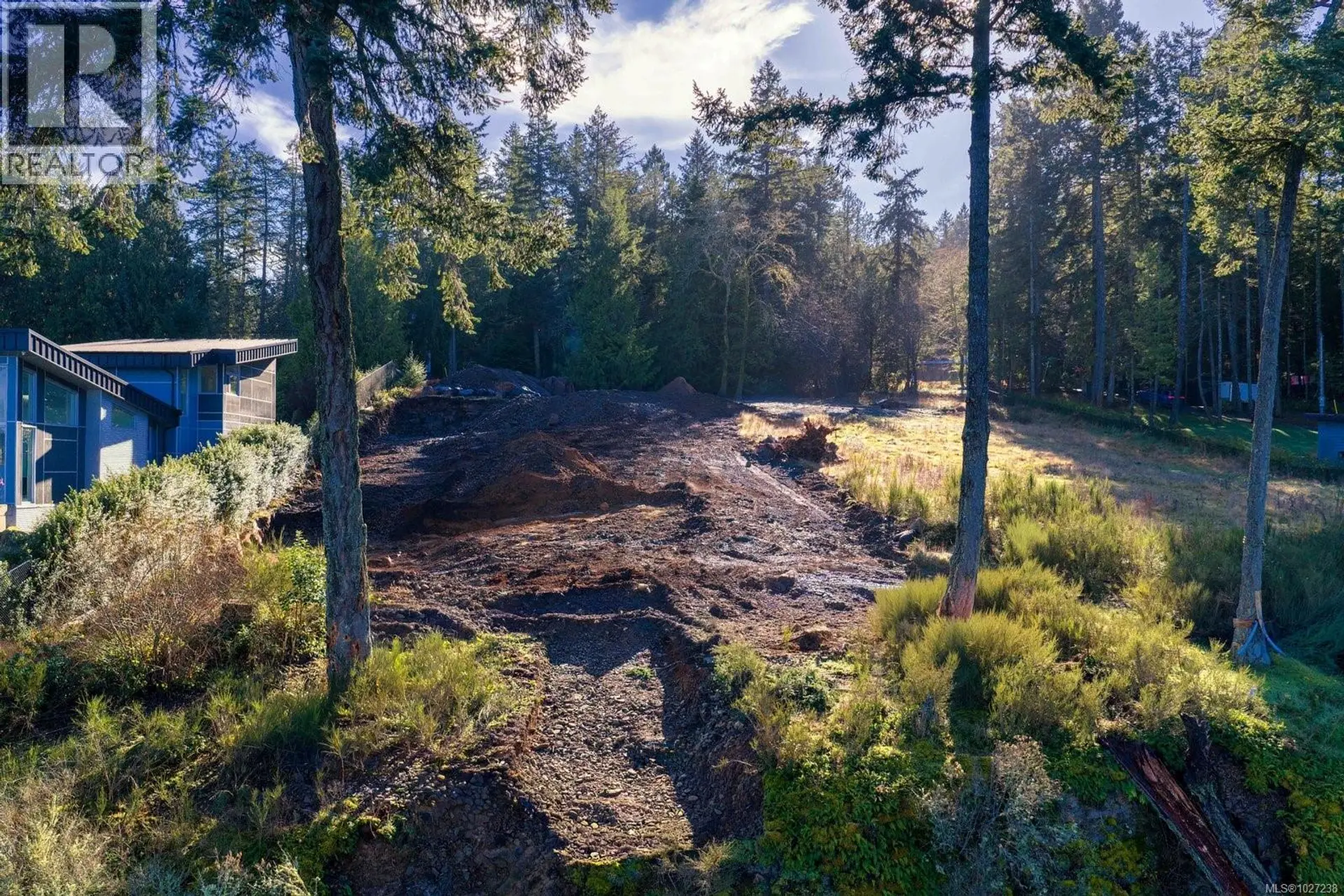 Property at 770 LANDS END RD, North Saanich, BC