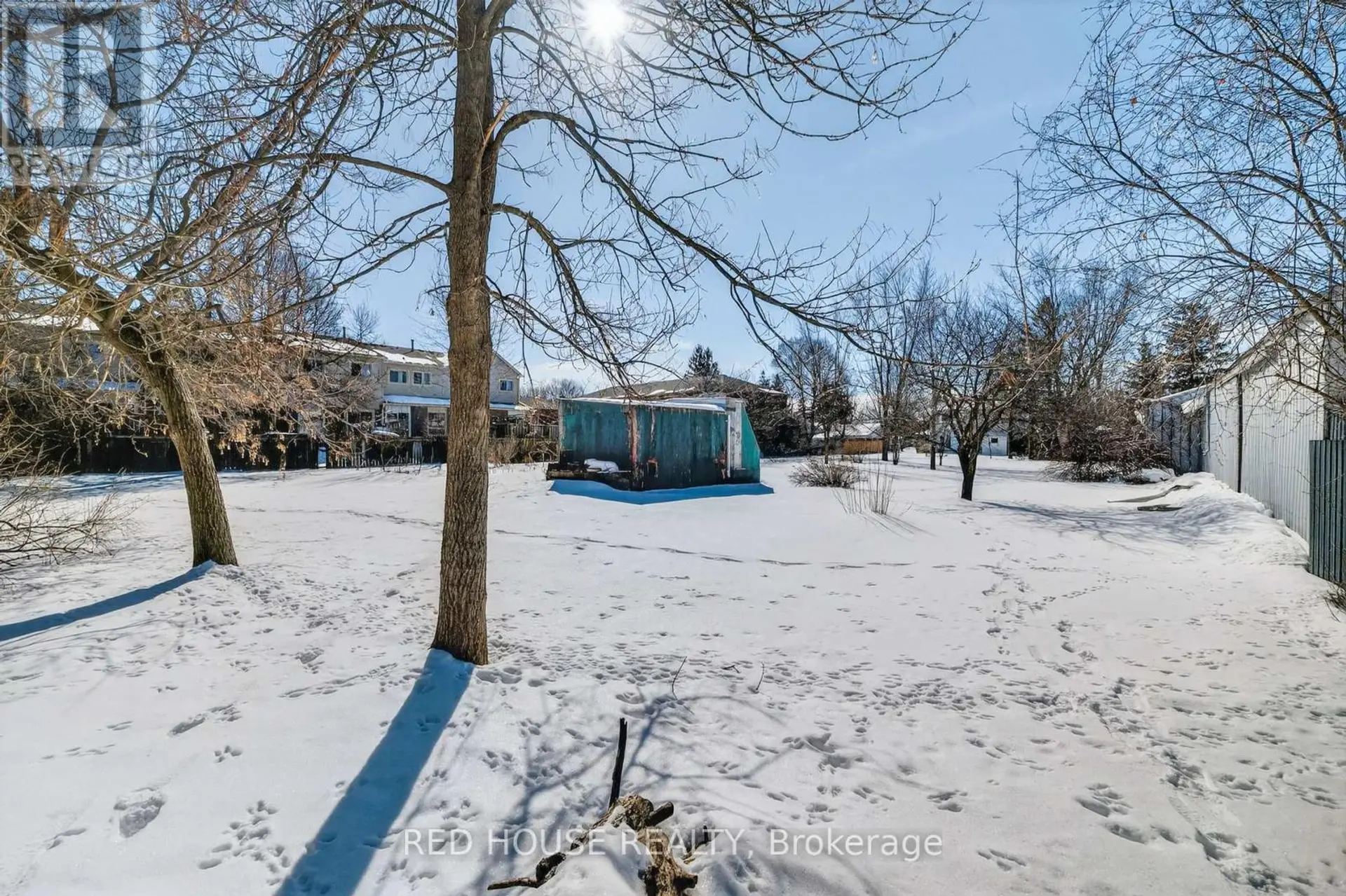 53 MCLAUGHLIN ROAD N - Image 9