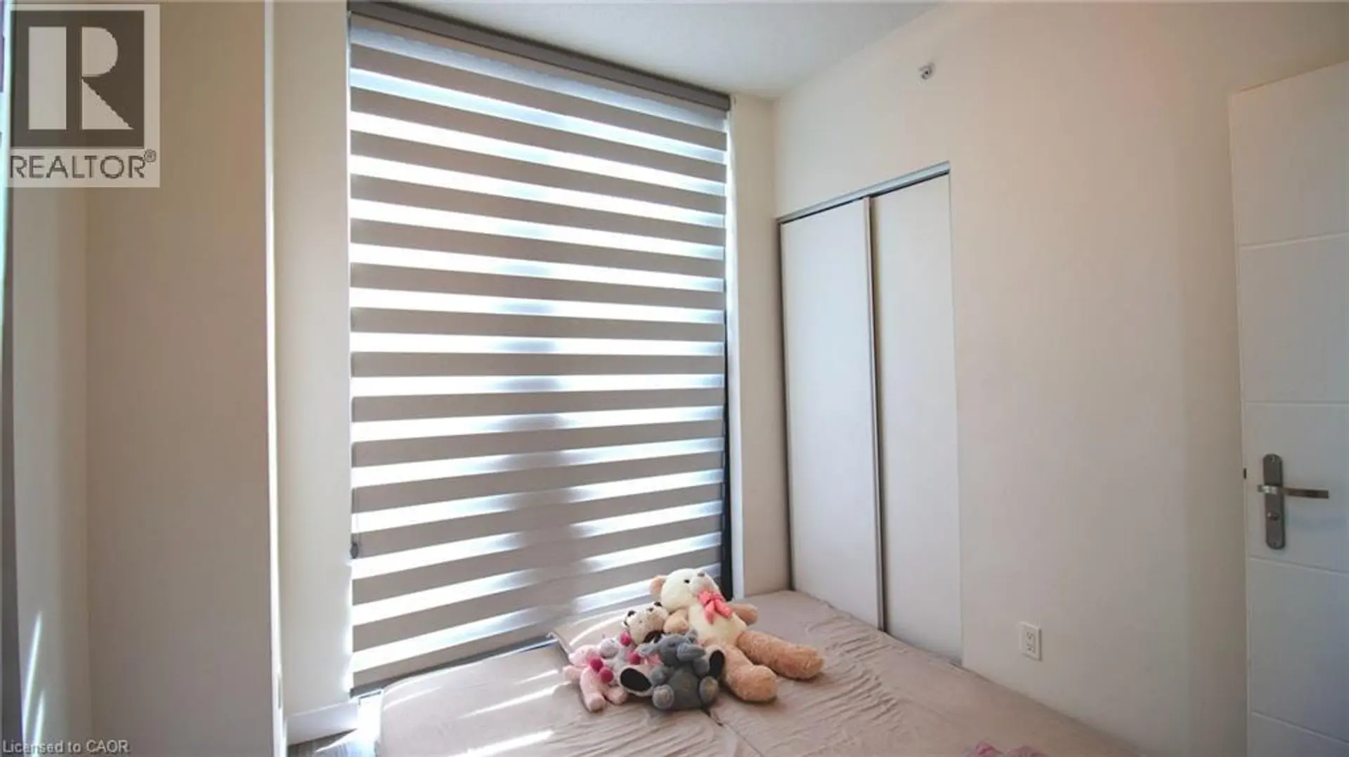 #3414 60 FREDERICK STREET - Image 4