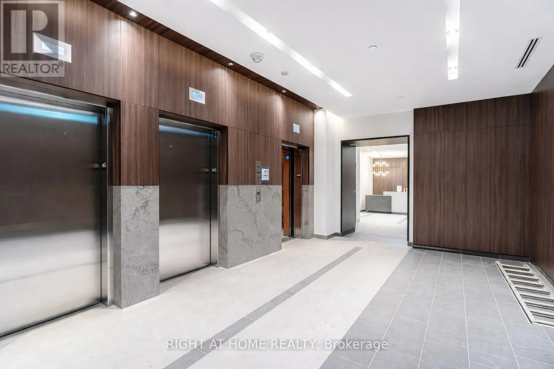 #418 1787 ST CLAIR AVENUE - Image 3