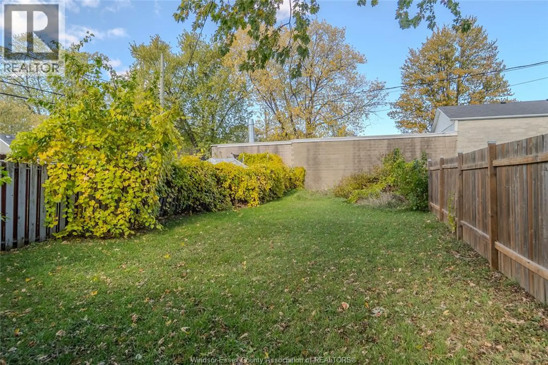 948 TECUMSEH BOULEVARD WEST - Image 13