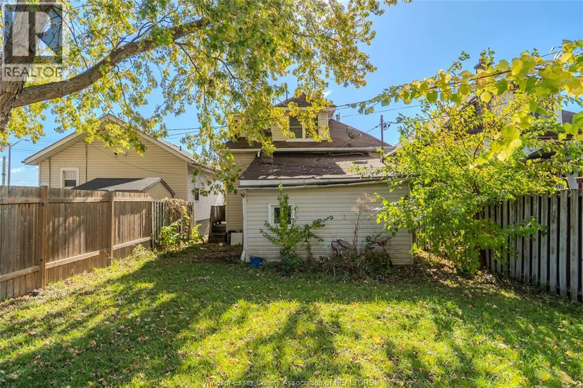 948 TECUMSEH BOULEVARD WEST - Image 15
