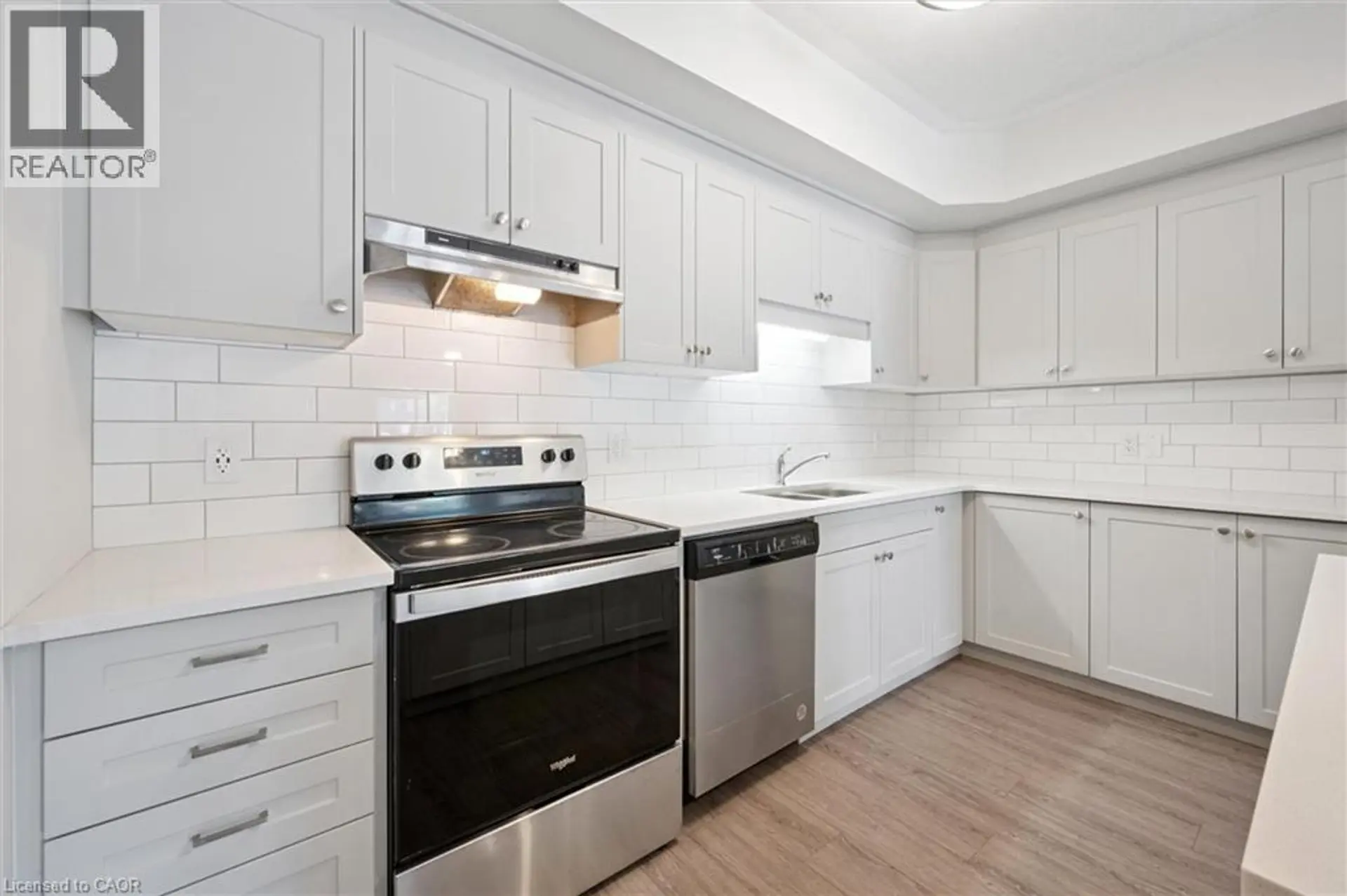 #C34 25 ISHERWOOD AVENUE - Image 8