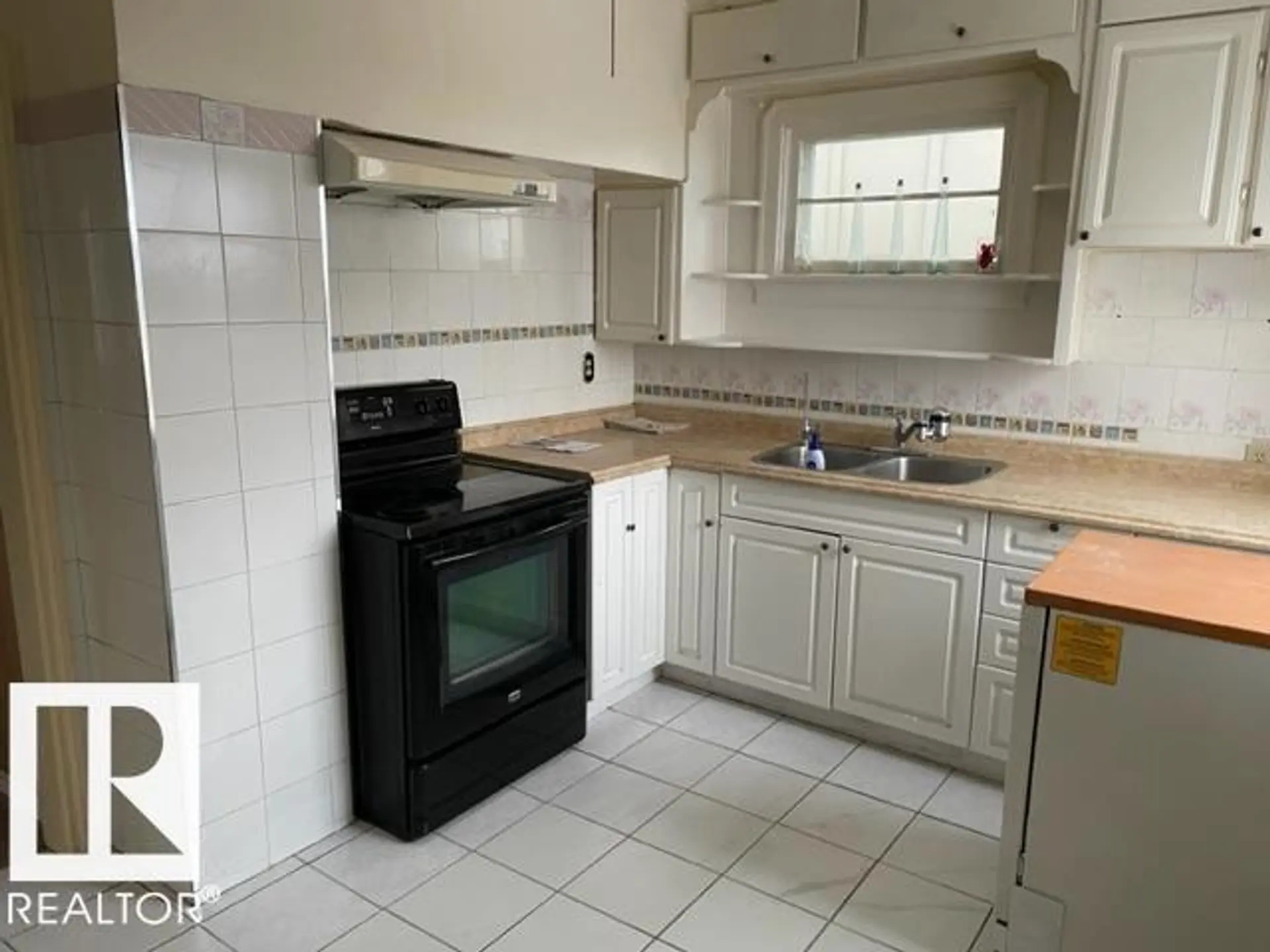 10917 96 ST NW - Image 7