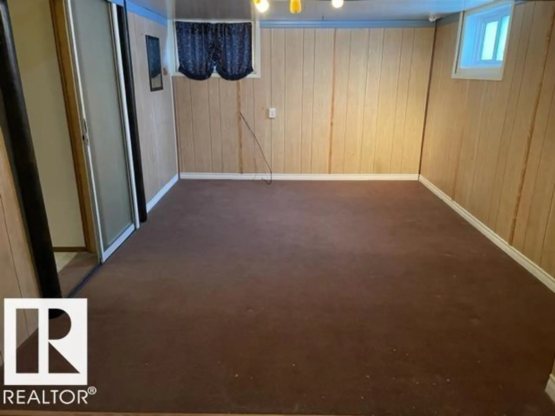 10917 96 ST NW - Image 12