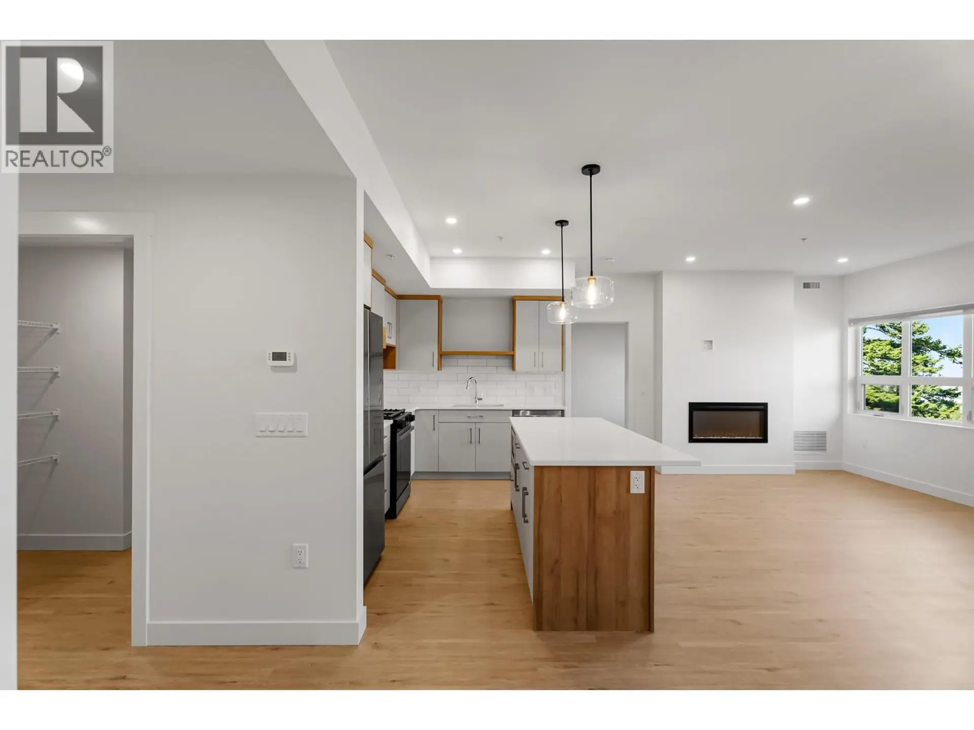 Property at #206 1844 QU'APPELLE BOULEVARD, Kamloops, BC