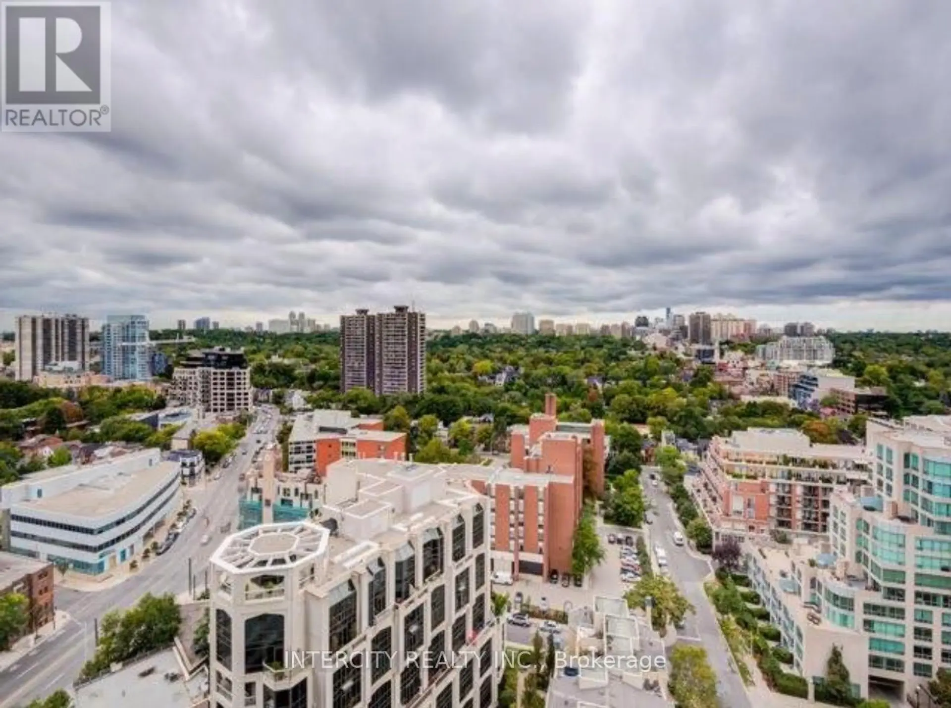#1802 32 DAVENPORT ROAD - Image 16