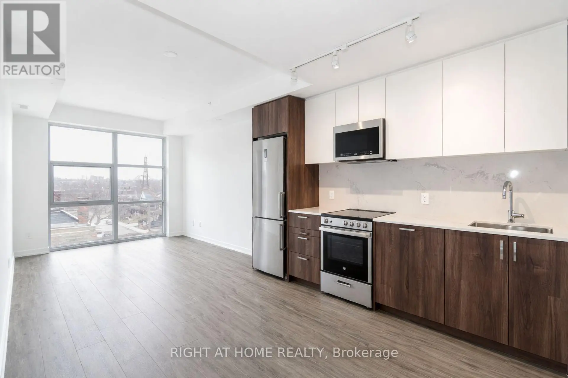 #418 1787 ST CLAIR AVENUE - Image 7