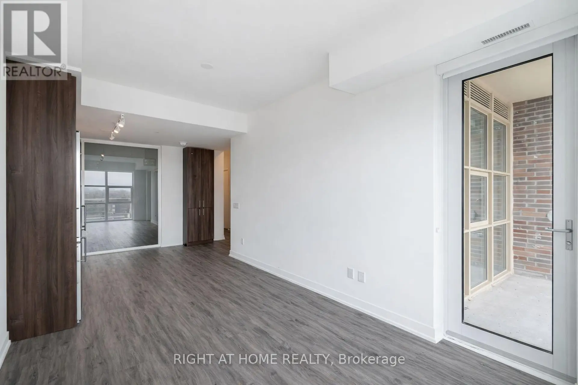 #418 1787 ST CLAIR AVENUE - Image 10
