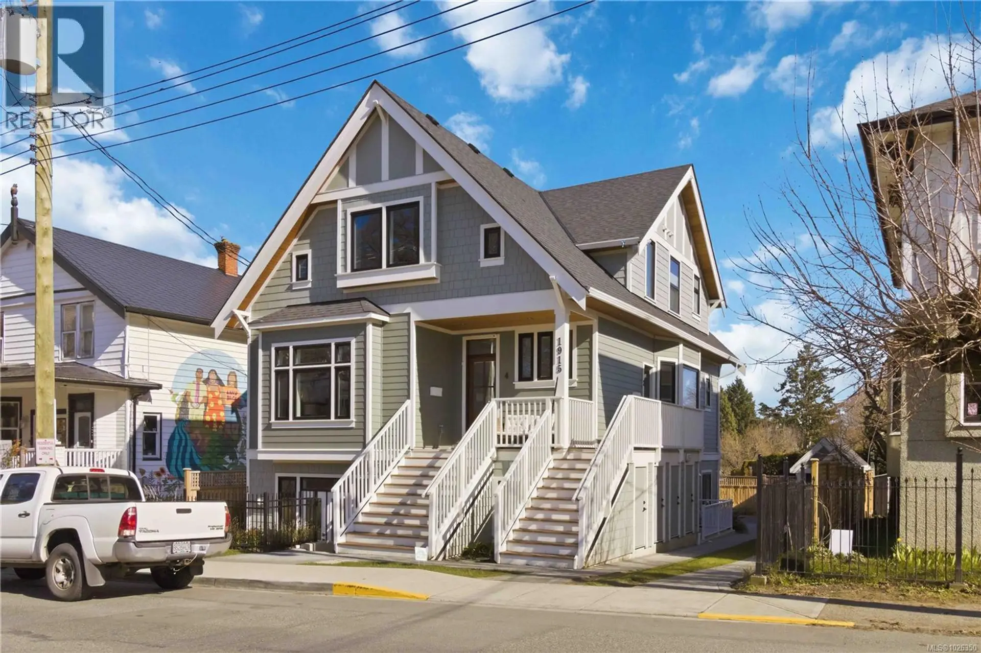 Property at #1 1915 FERNWOOD RD, Victoria, BC